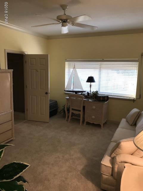 Summerwinds Condo - Residential