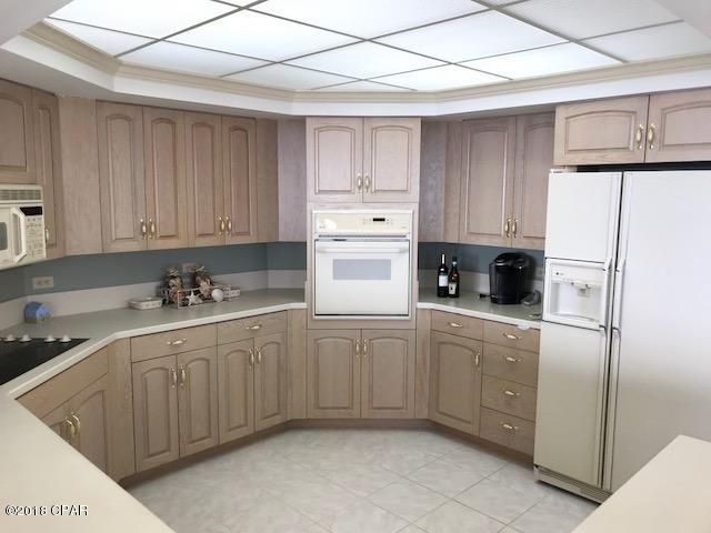 Summerwinds Condo - Residential