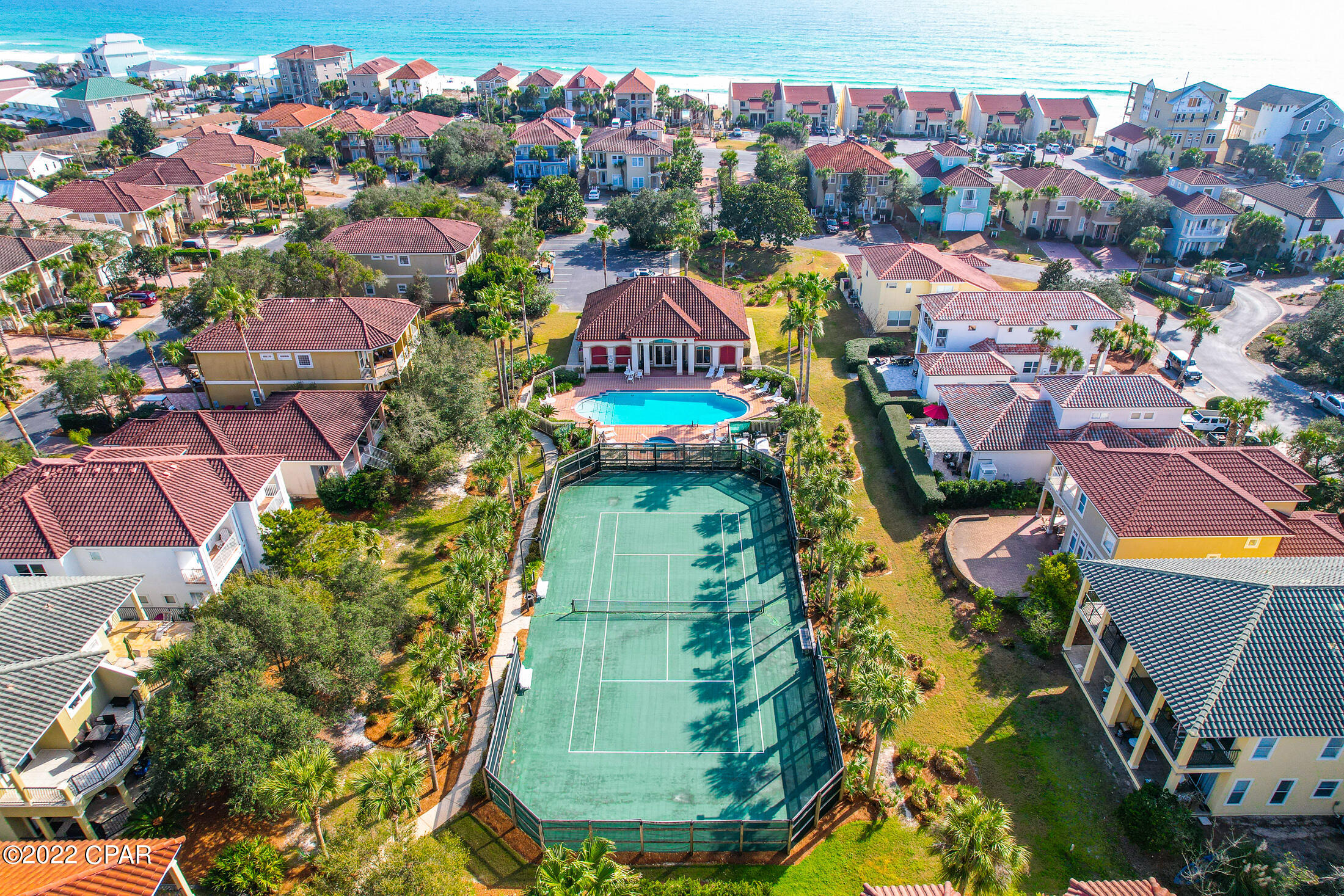 La Valencia Beach Resort - Land
