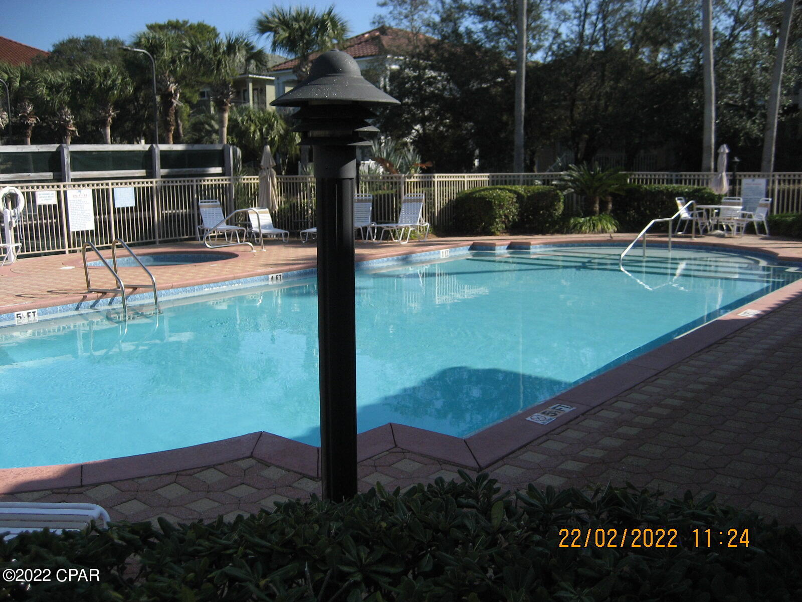 La Valencia Beach Resort - Land