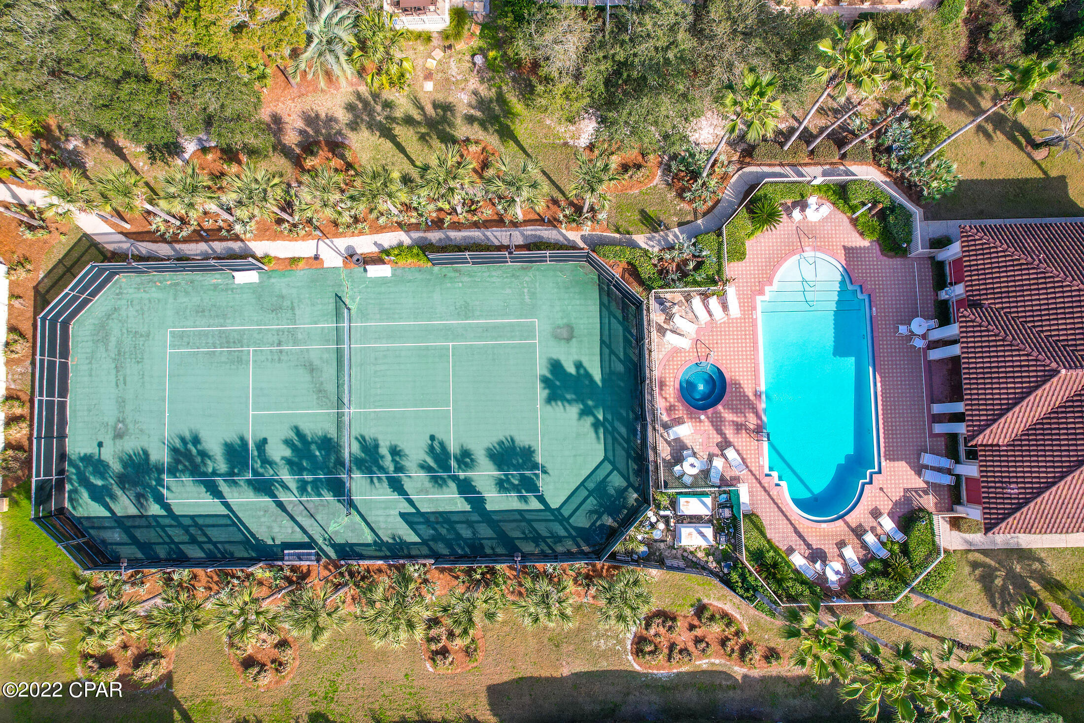 La Valencia Beach Resort - Land