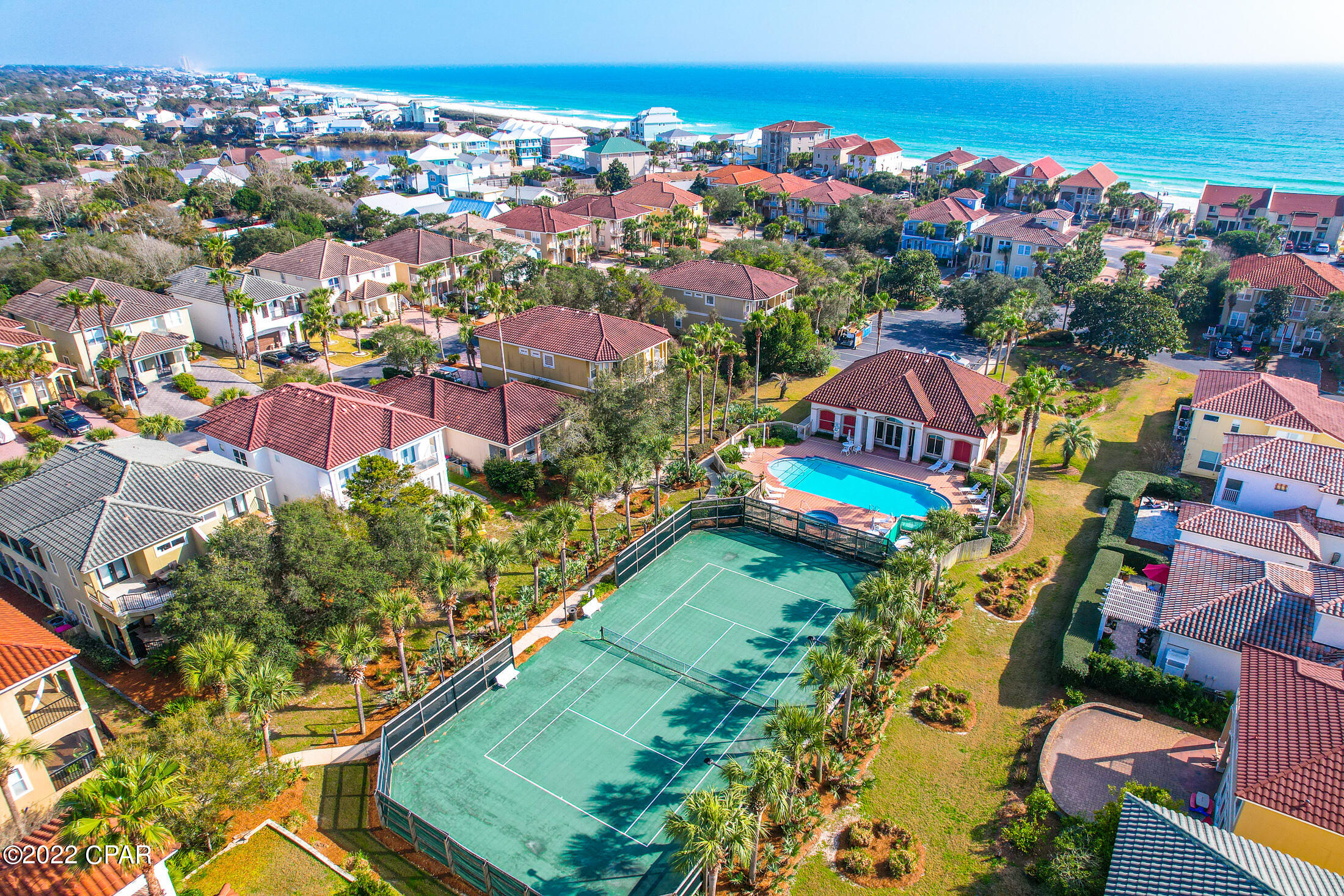 La Valencia Beach Resort - Land