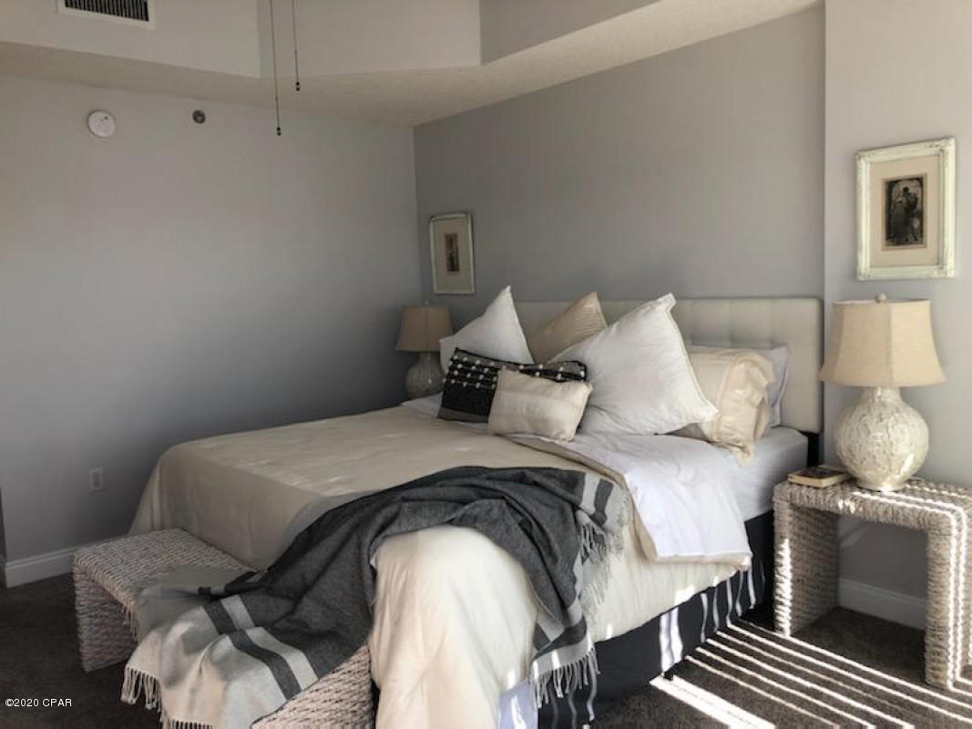 Marina Bay Condo - Residential