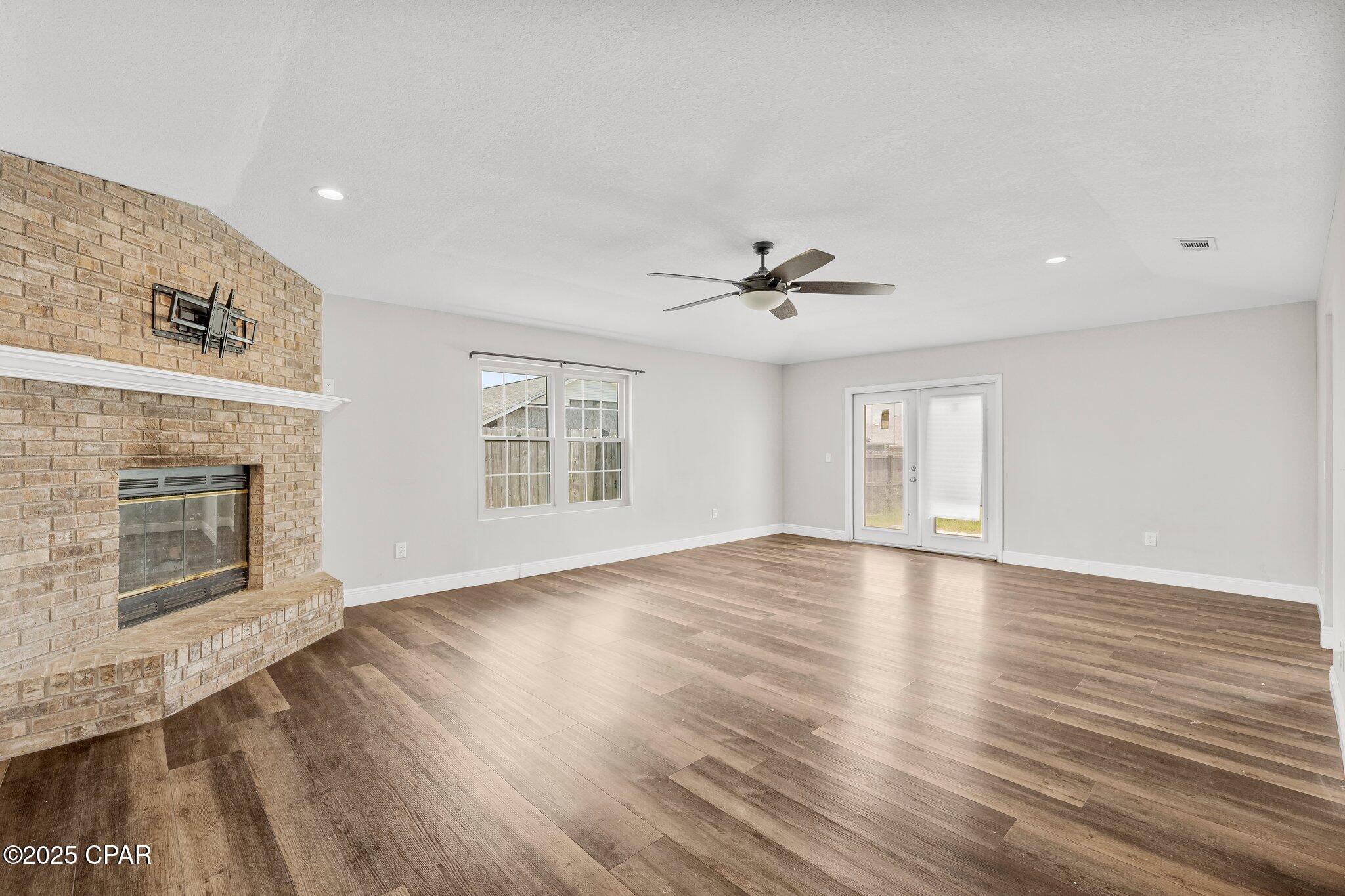 Shadow Bay Unit 5 - Residential