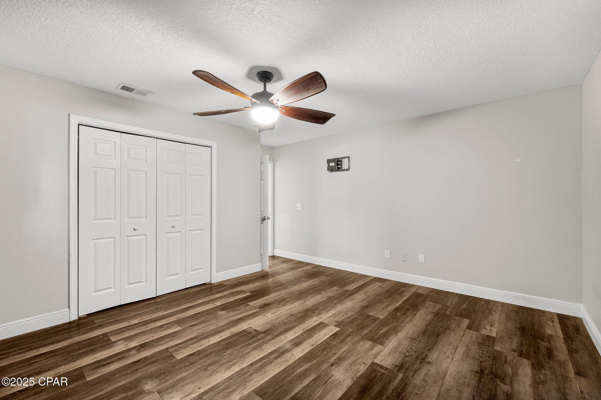 Shadow Bay Unit 5 - Residential