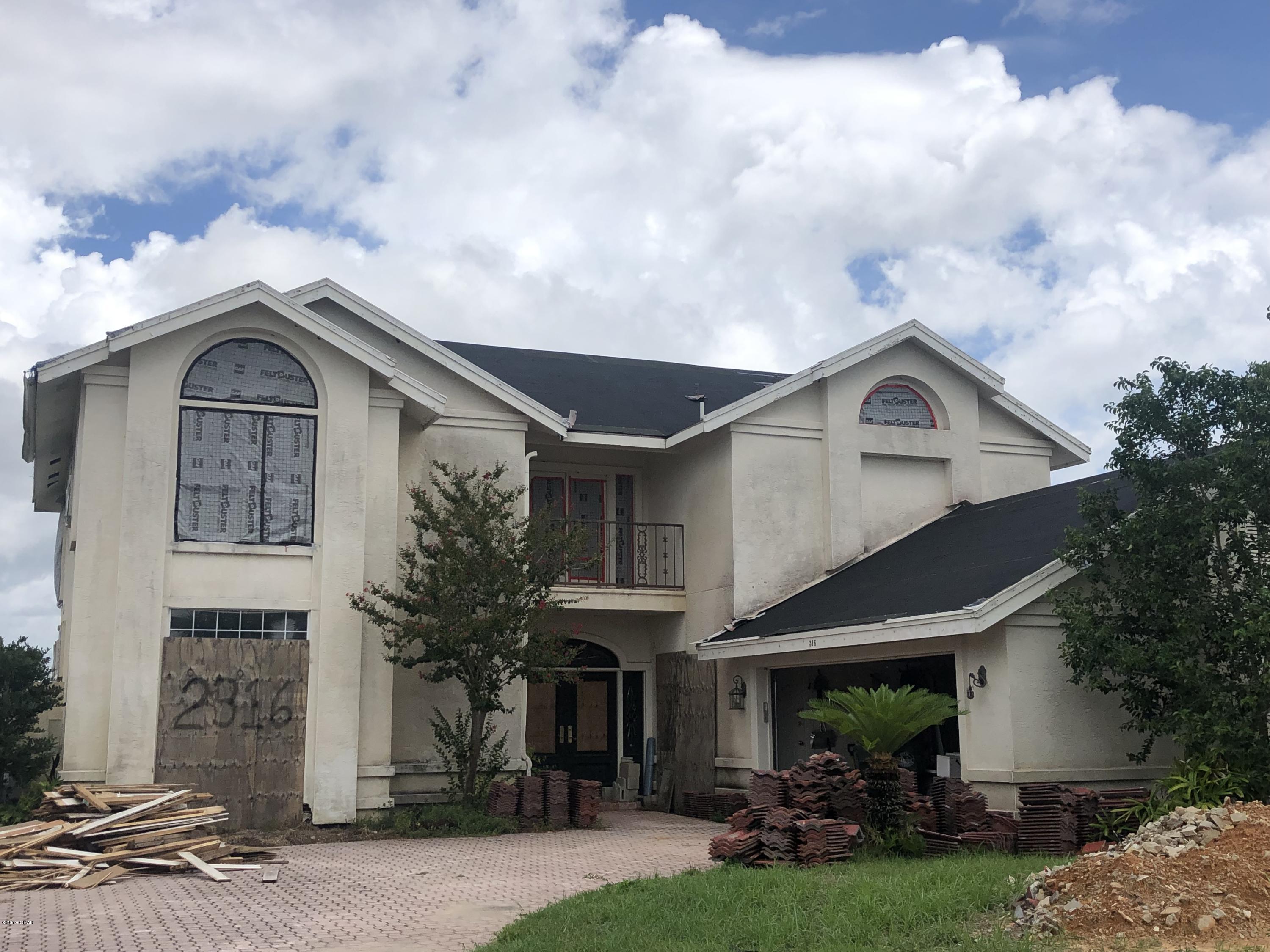 Tropical Bay - Residential