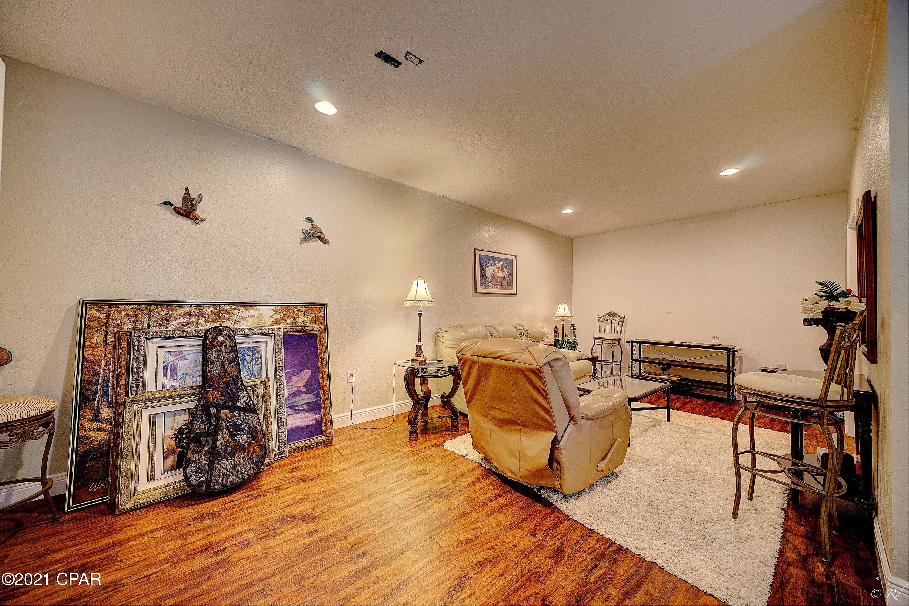 [No Recorded Subdiv] - Land