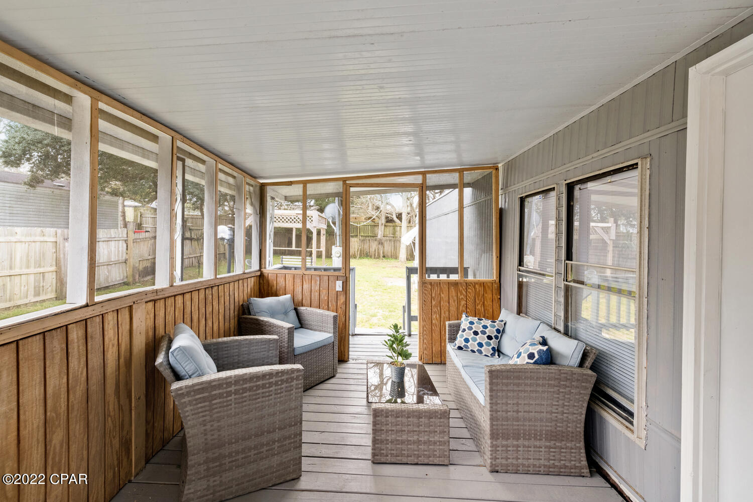 Crestview Heights 1st Add - Residential