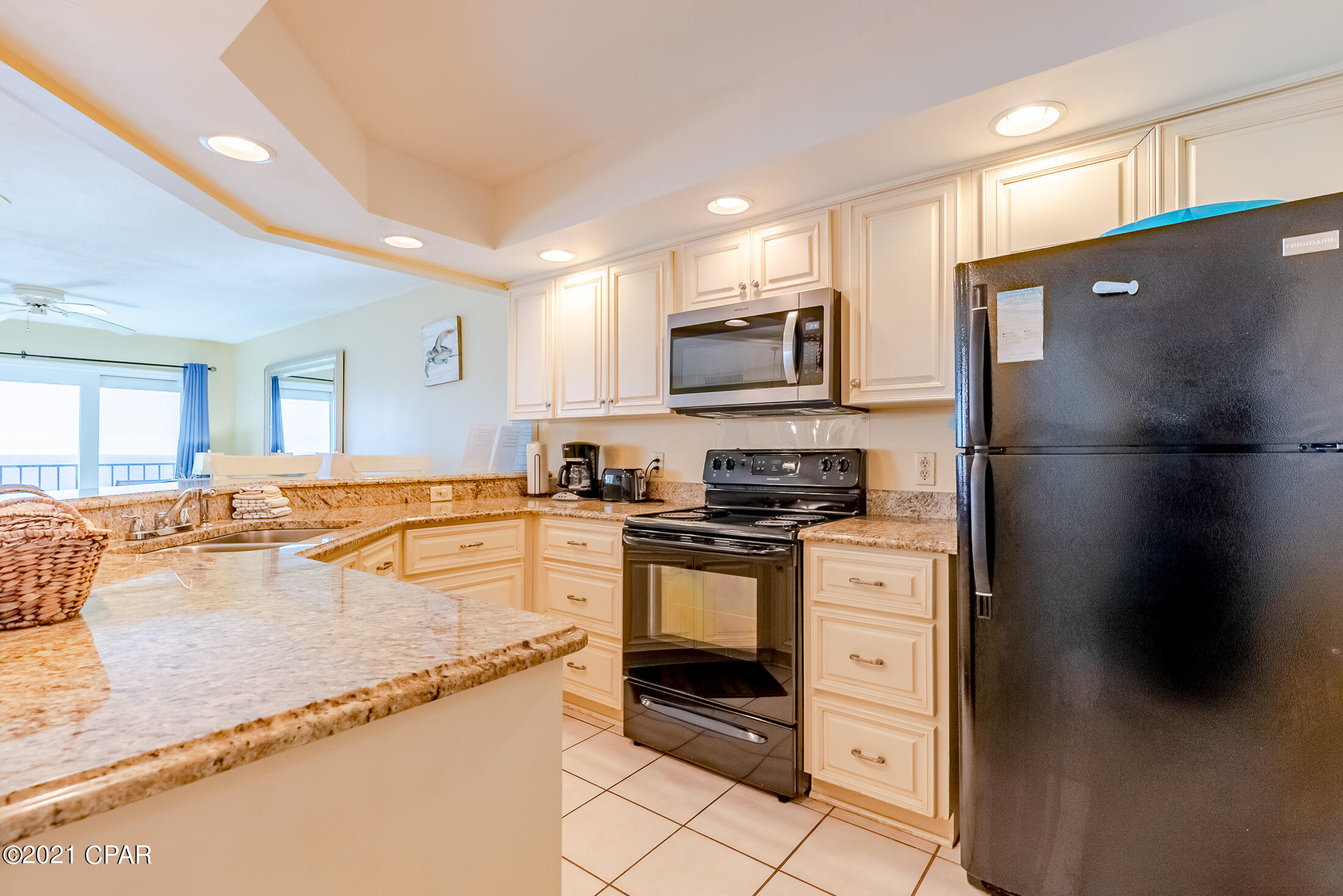 Summerhouse Condo. - Residential