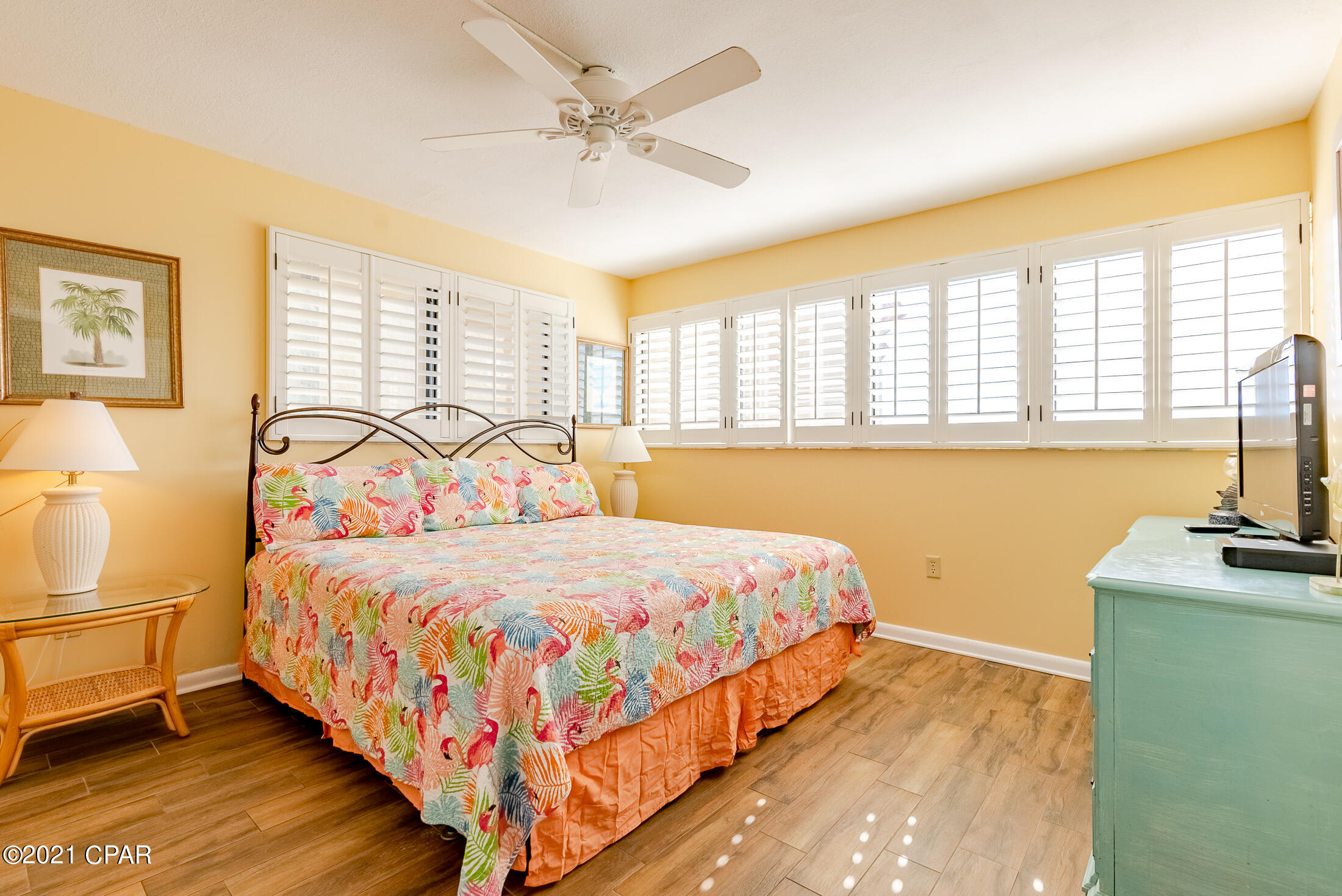 Summerhouse Condo. - Residential