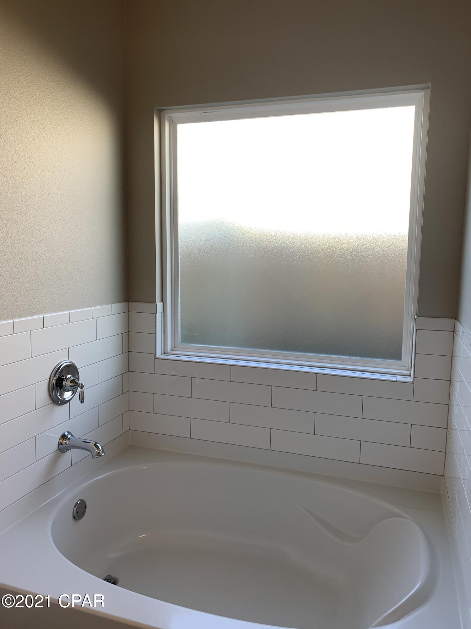 Emerald Cove Villas - Residential Lease