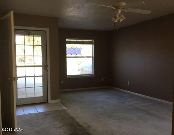 Pine Tree Place Unit 1 - Residential