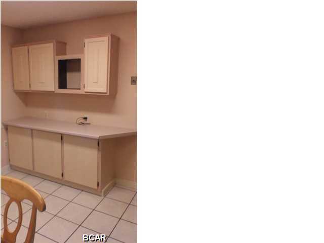 Baywood Shores Est Unit 3 - Residential Lease