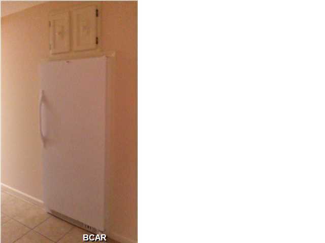 Baywood Shores Est Unit 3 - Residential Lease