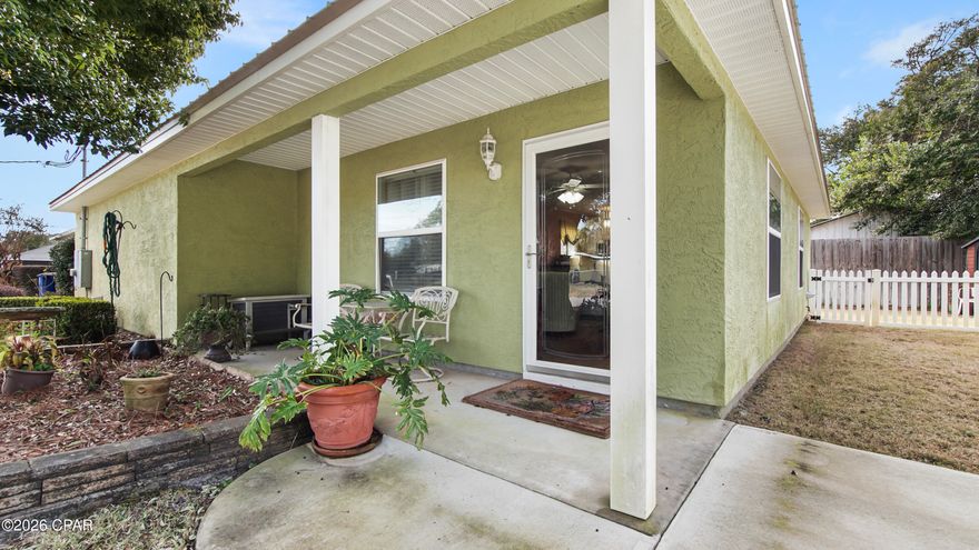 Don't let this hidden gem pass you by! This move in ready rental includes everthing you need, bring your clothes!  Owner will allow 1 small dog. All utilities inlcluded with a cap. Private drive and entrance. Laundry area will be a shared space. Here are some popular amenities: Free parking • Proximity to public transportation • A full kitchen • On-site washer and dryer • TV with cable and/or streaming services •  Heating and cooling system • Pet friendly space • Coffee maker •books • Food storage containers • Cleaning supplies • Sheets and linens • Towels • Hairdryer • Clothes hangers • An iron and ironing board etc. Call today!