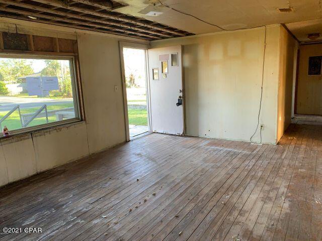 [No Recorded Subdiv] - Land