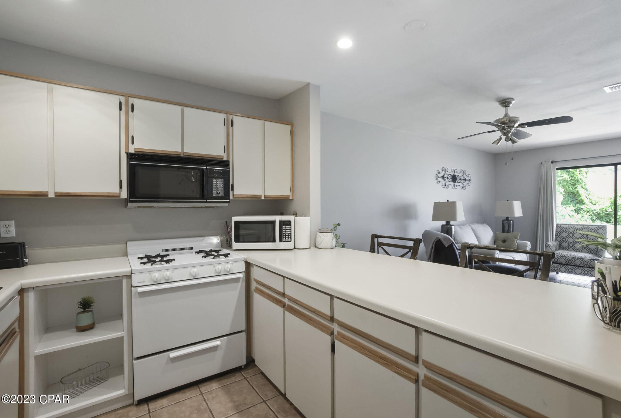 Sunbay Townhouses - Residential