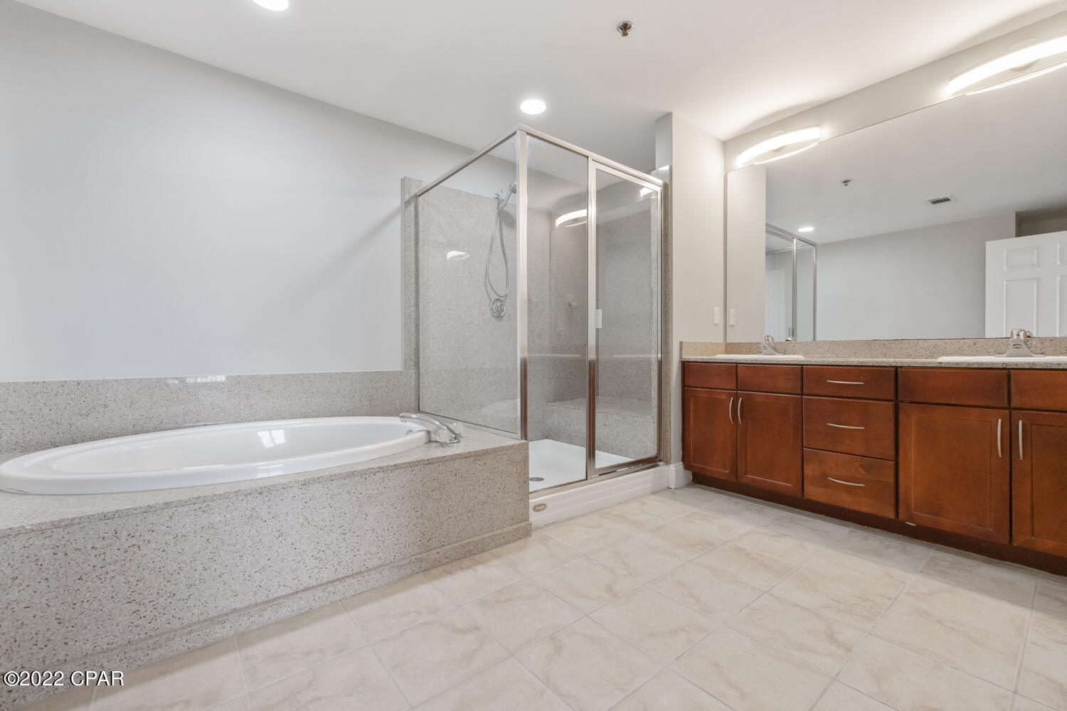 Laketown Wharf - Residential