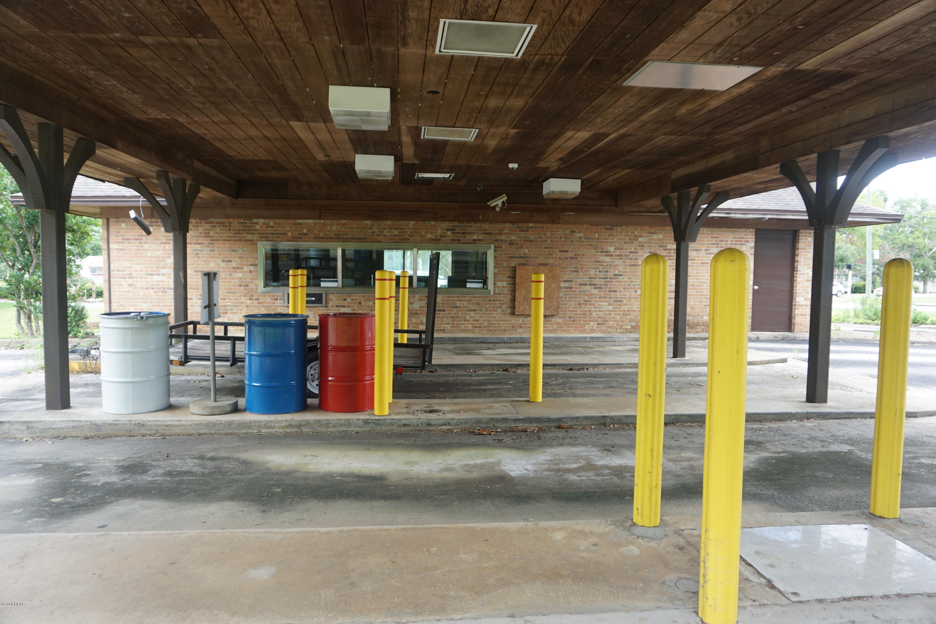 [No Recorded Subdiv] - Commercial Sale