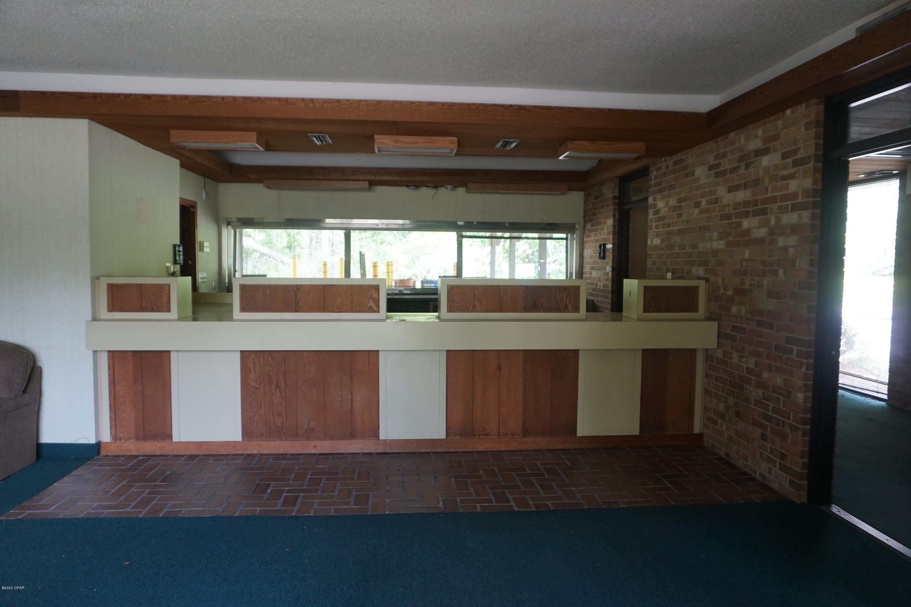 [No Recorded Subdiv] - Commercial Sale