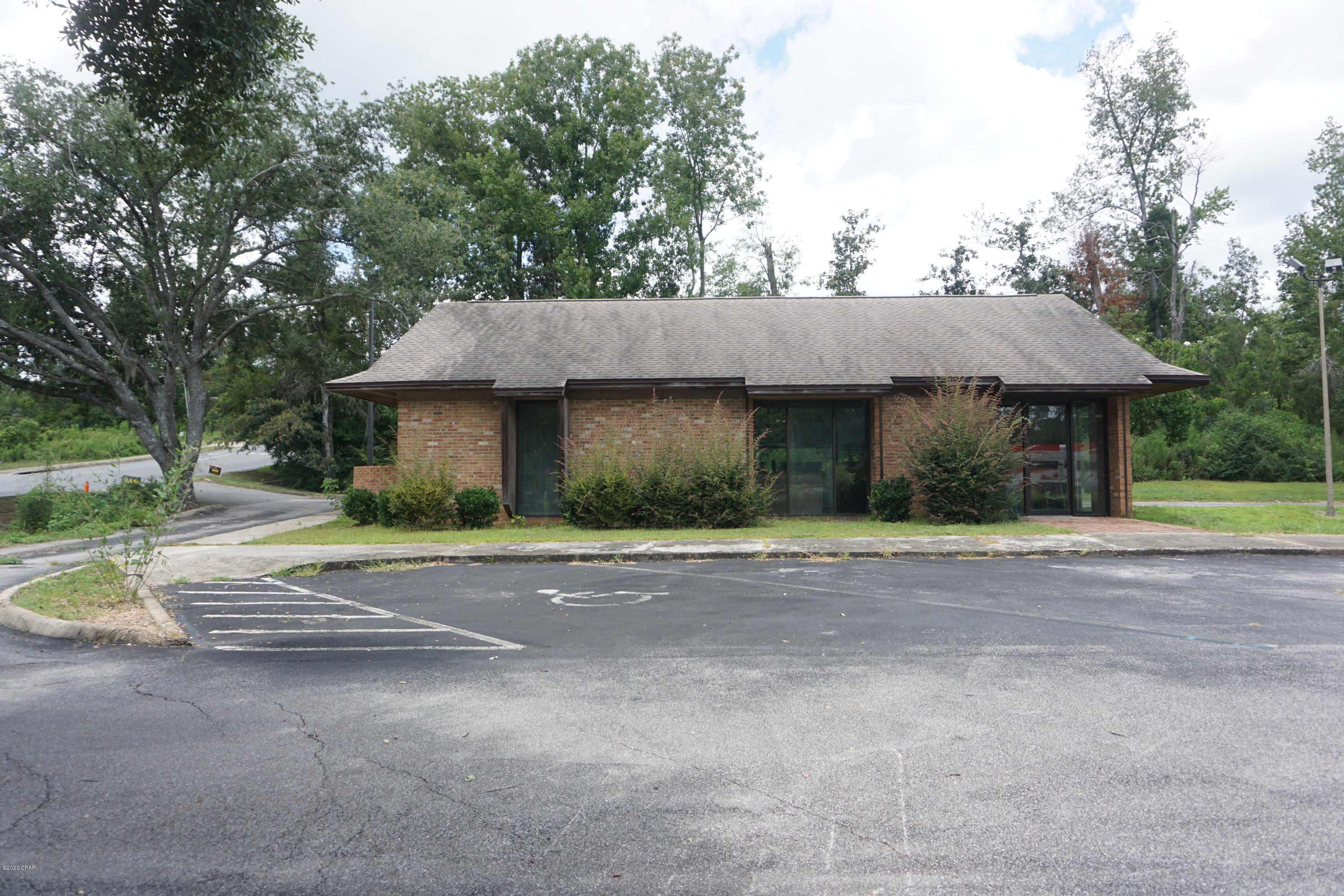 [No Recorded Subdiv] - Commercial Sale