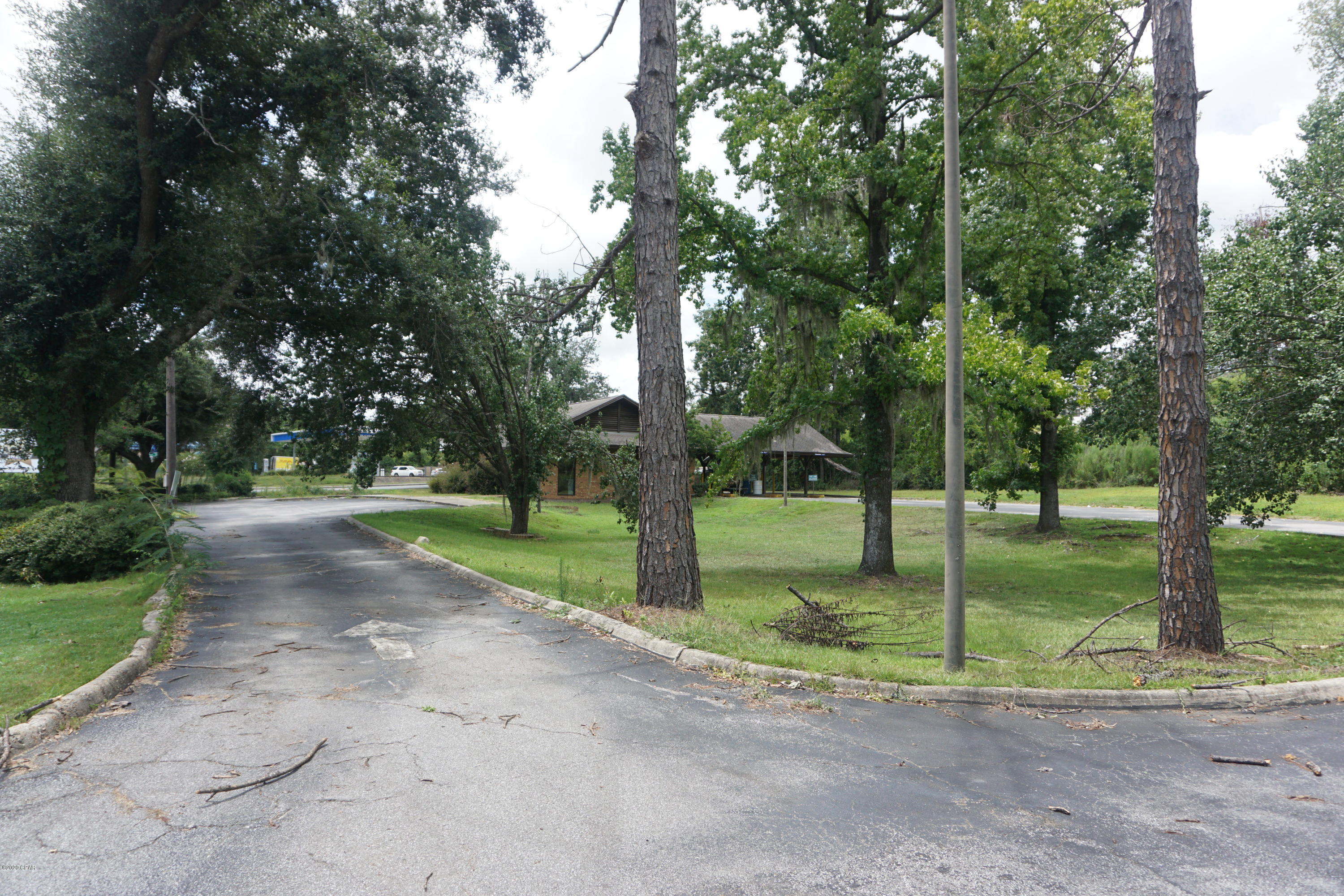 [No Recorded Subdiv] - Commercial Sale