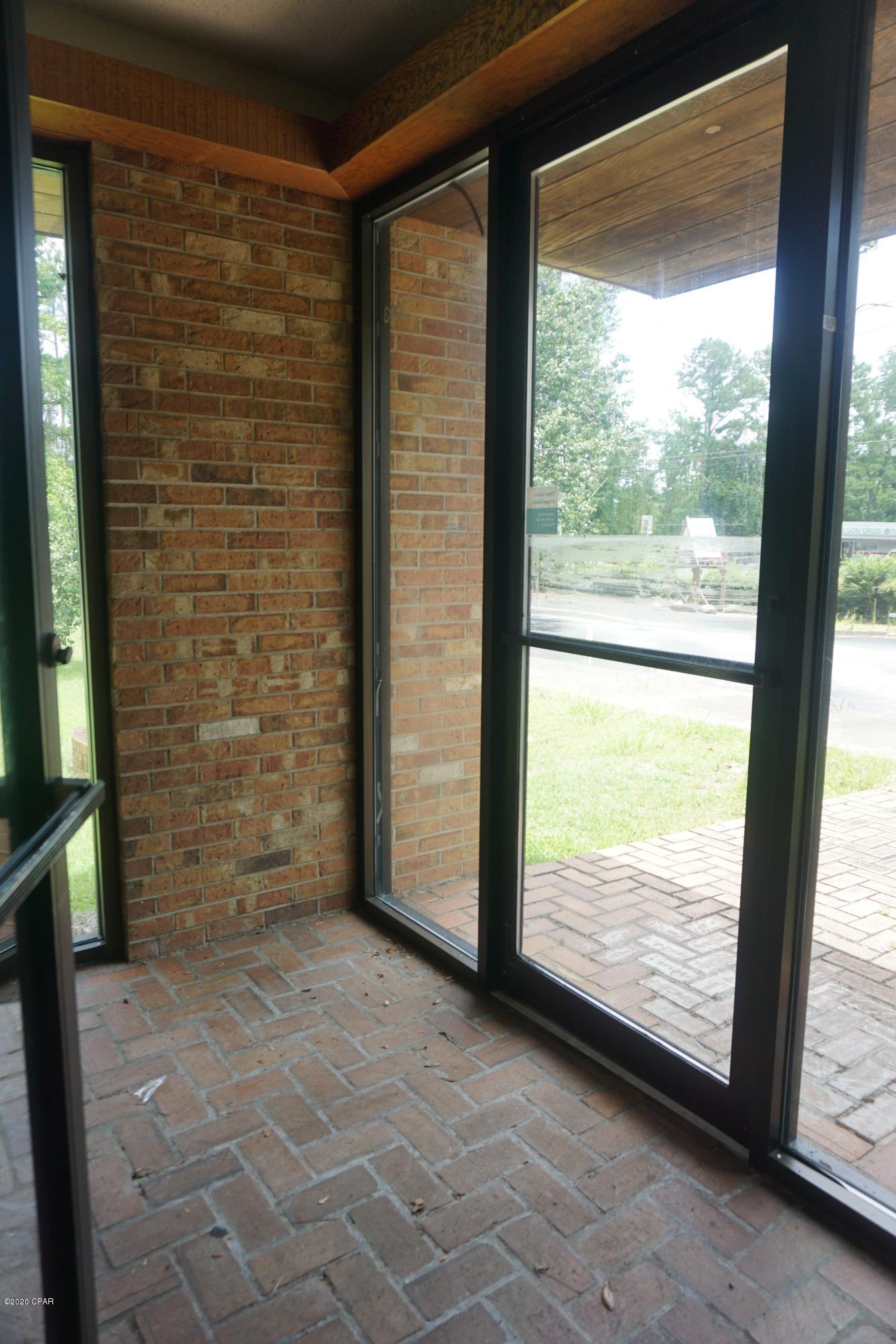 [No Recorded Subdiv] - Commercial Sale