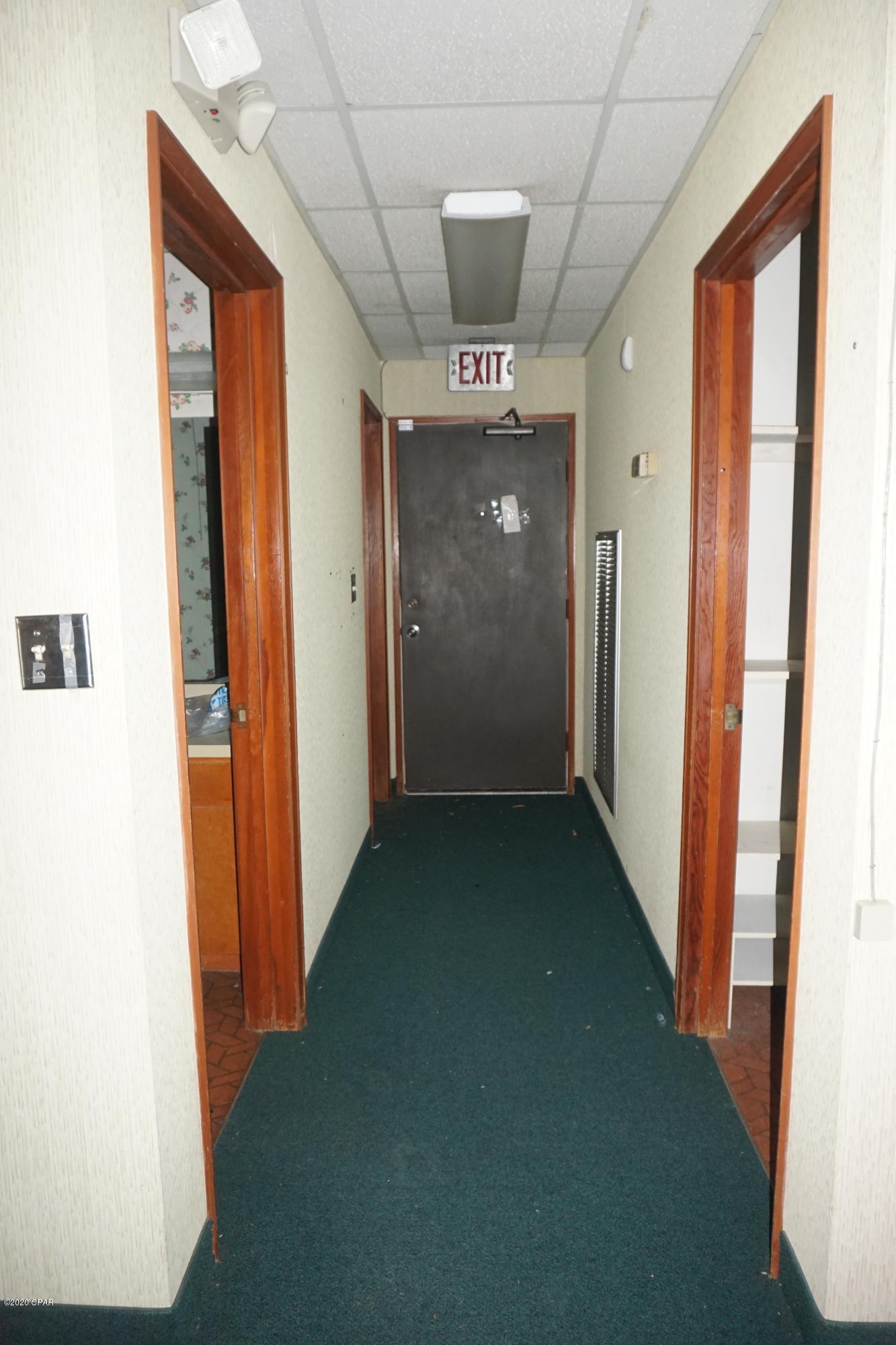 [No Recorded Subdiv] - Commercial Sale