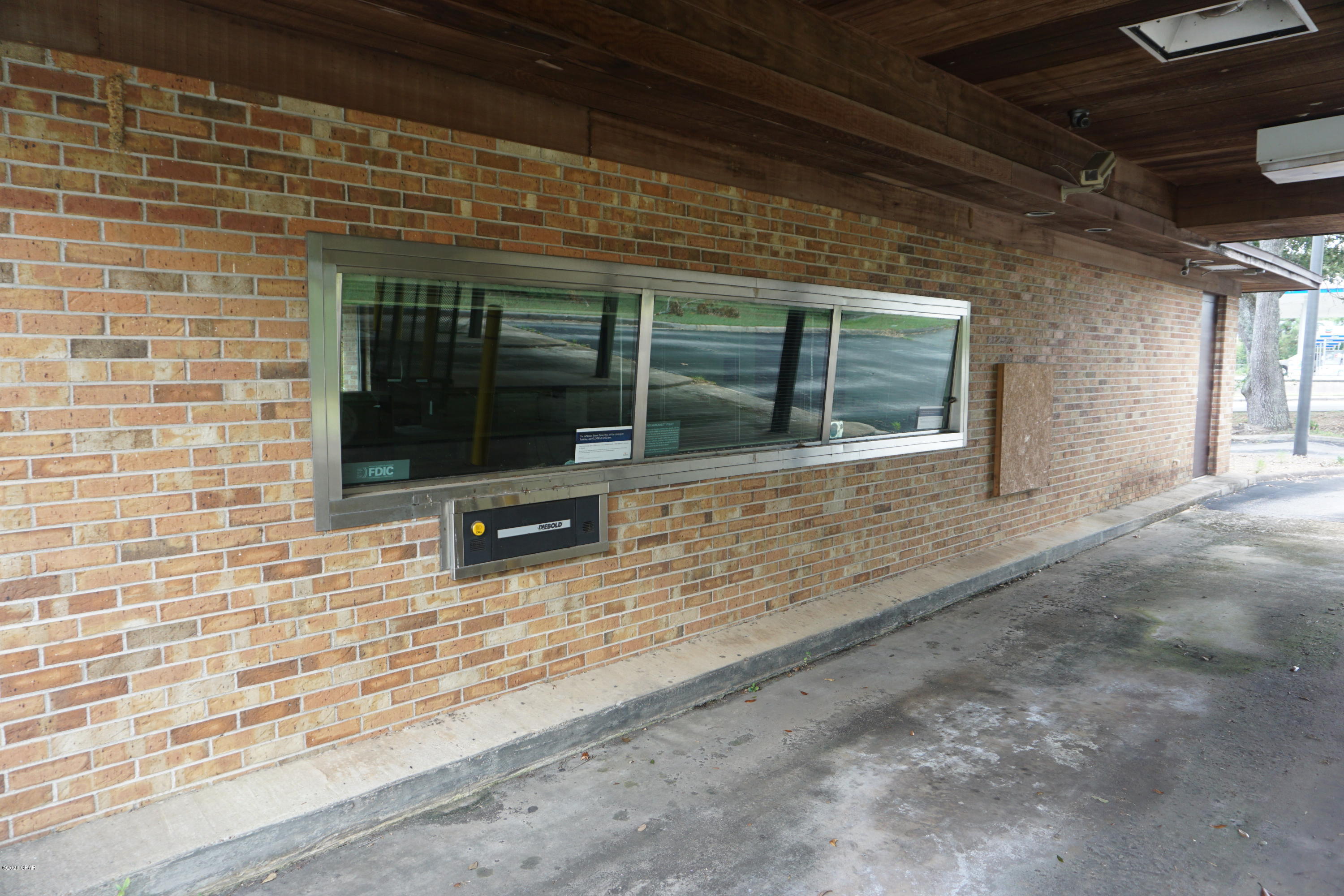 [No Recorded Subdiv] - Commercial Sale