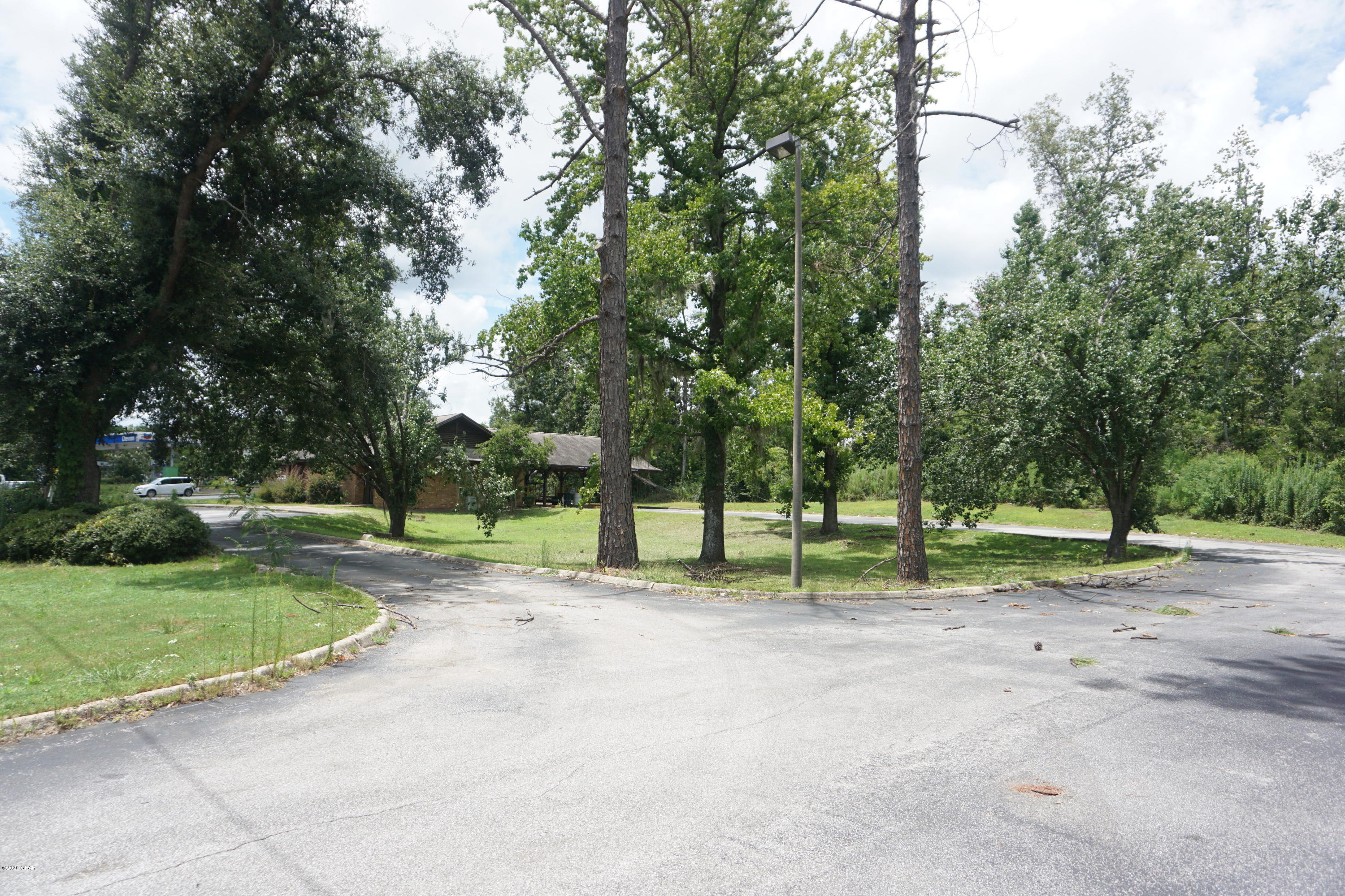 [No Recorded Subdiv] - Commercial Sale