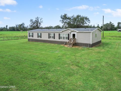 A home in Marianna