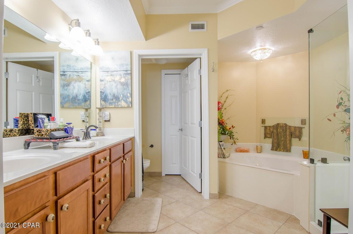 Magnolia Bay Club - Residential