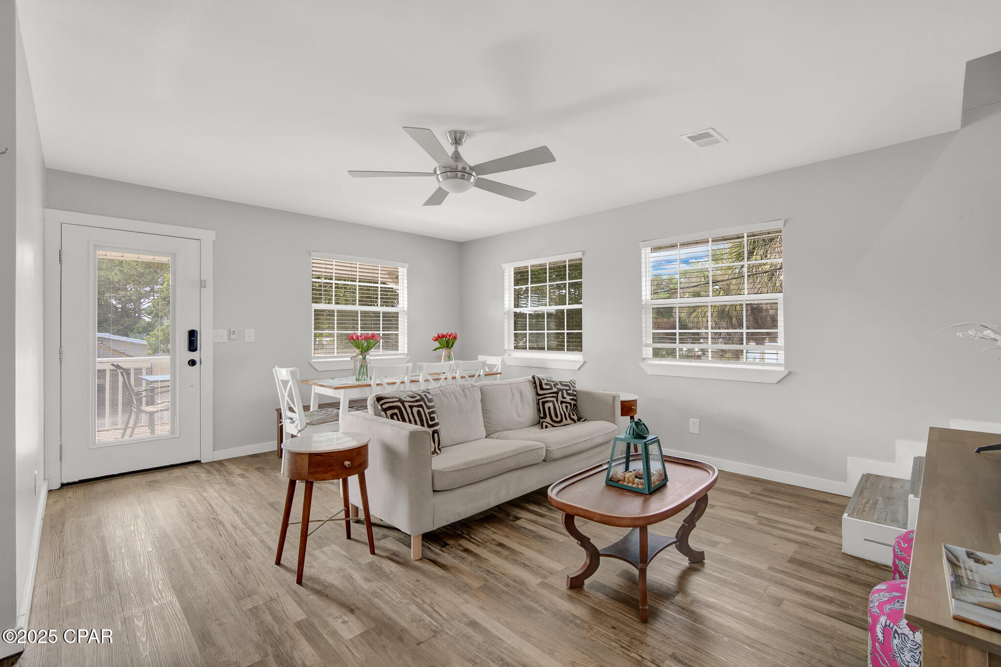 Laguna Beach Estates 7th Add - Residential