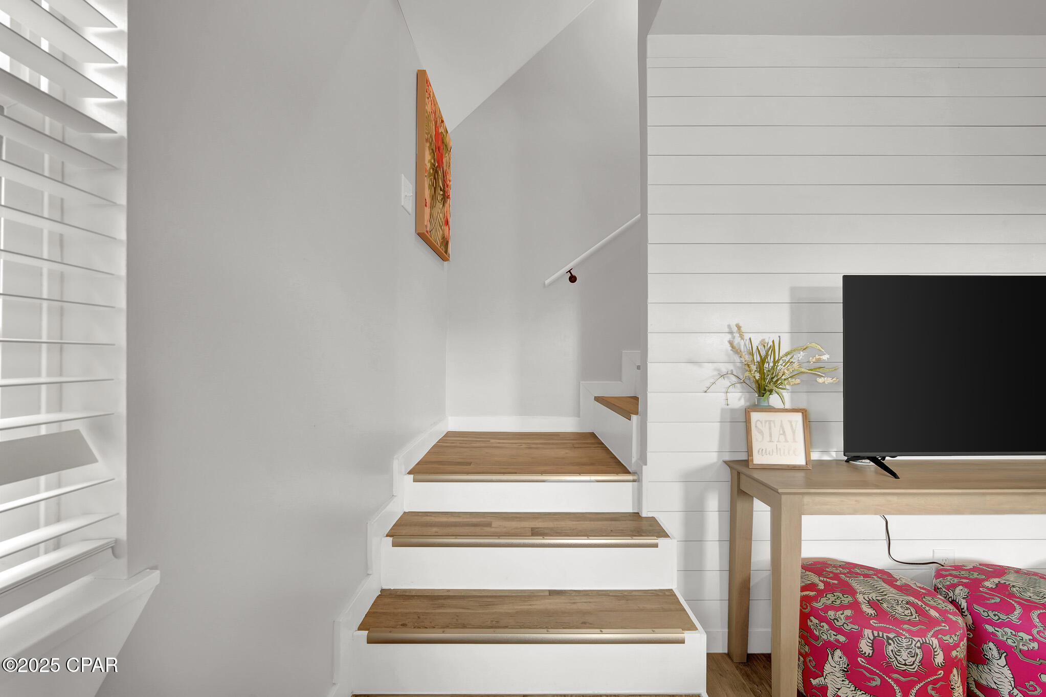 Laguna Beach Estates 7th Add - Residential