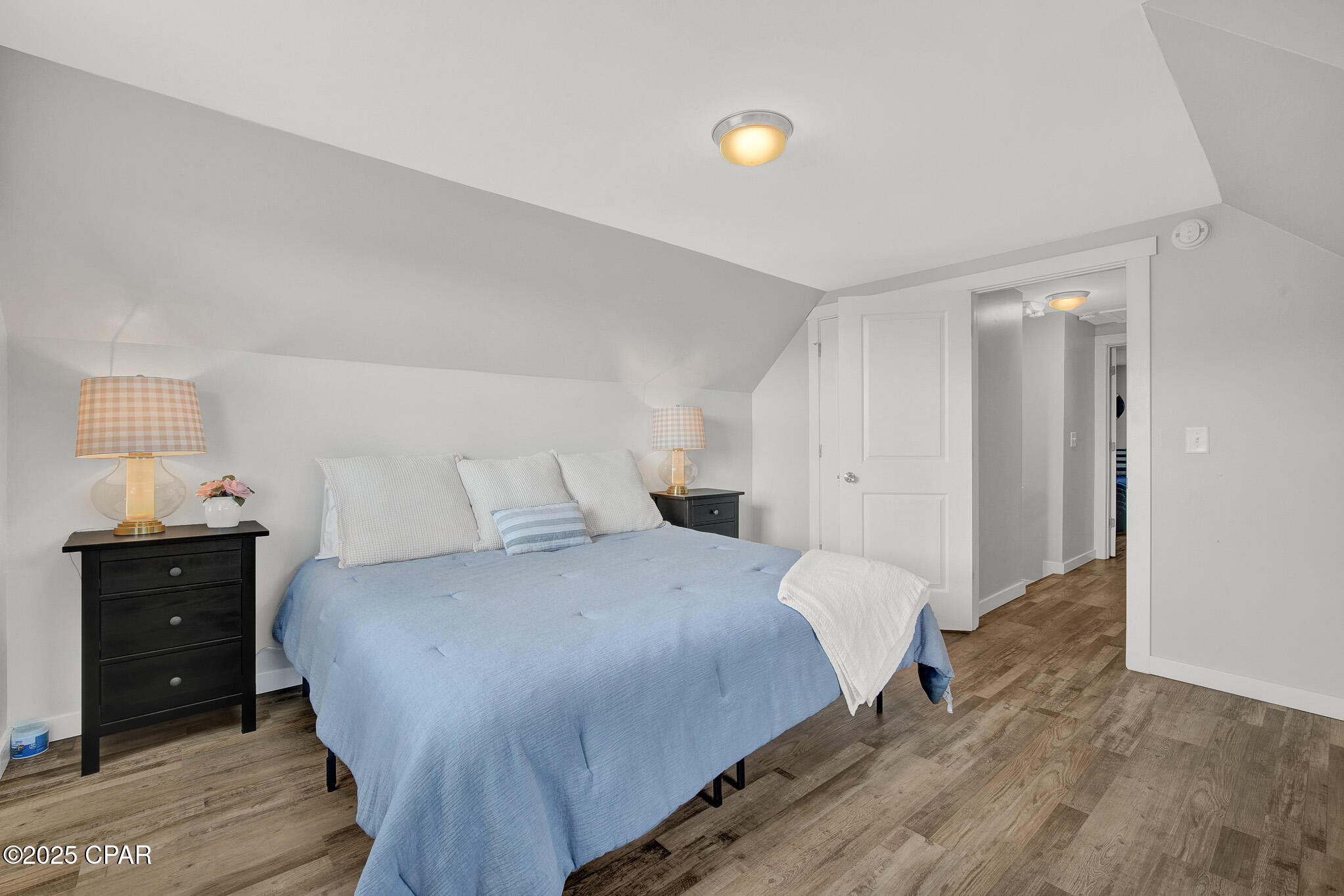 Laguna Beach Estates 7th Add - Residential