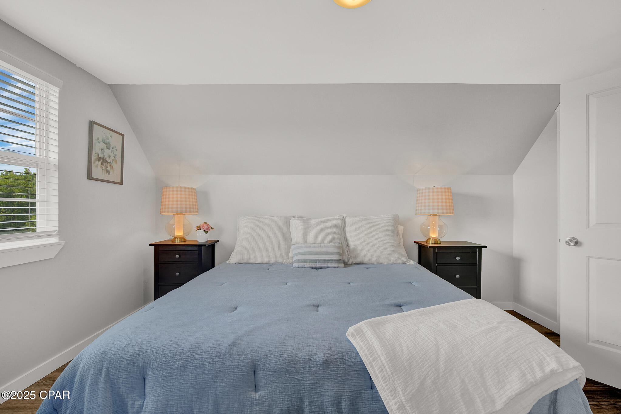 Laguna Beach Estates 7th Add - Residential