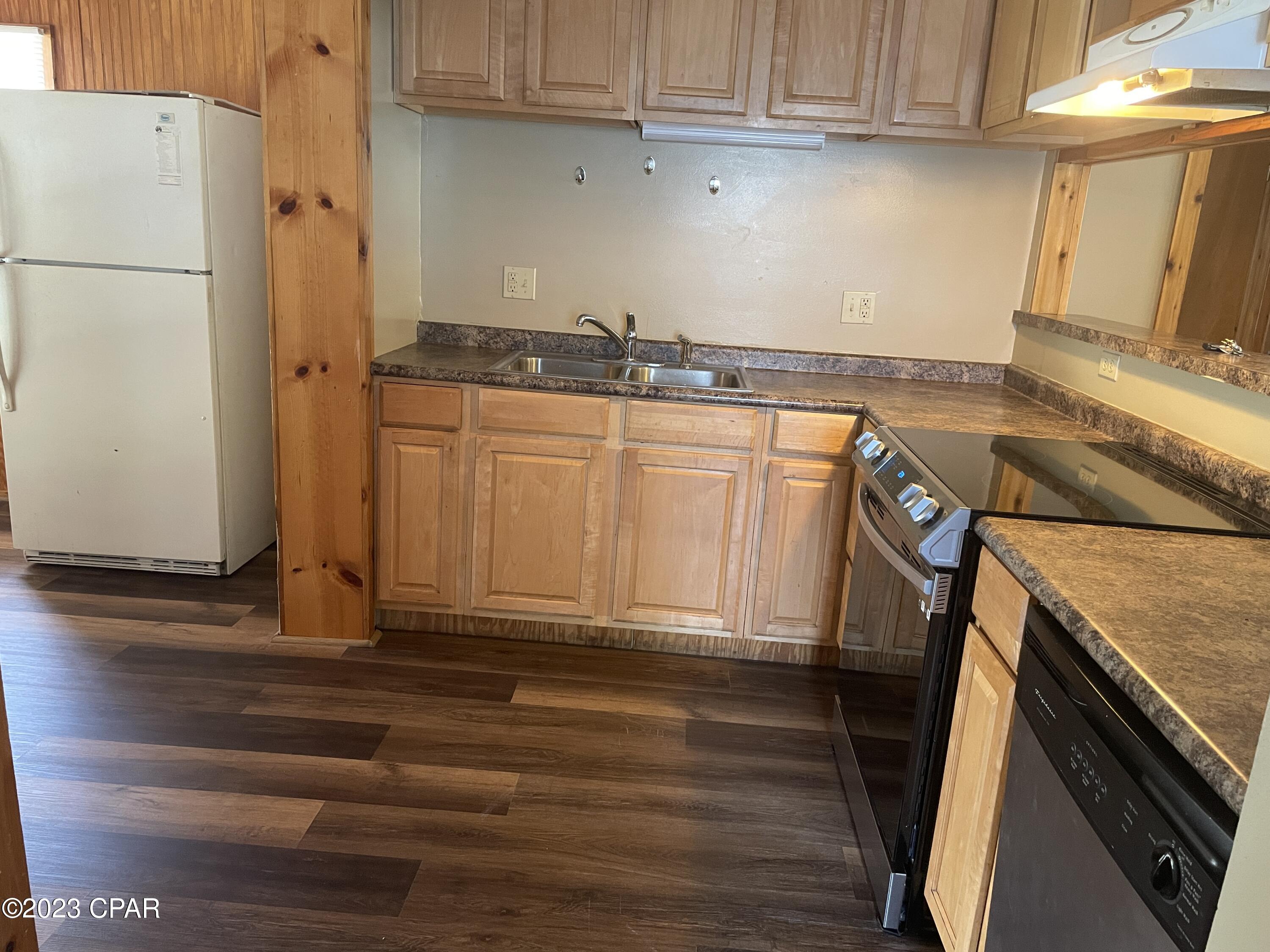 [No Recorded Subdiv] - Residential Lease