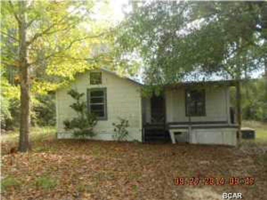Please DO NOT attempt to view this property without contacting your realtor. Country style 2 bed 1 bath home on over a half acre. Seller will offer an allowance up to $500 to owner occupant Buyer's purchase of a home warranty of their choice. IN ADDITION to normal Buyer closing costs, Buyer pays Doc Stamps on the Deed, closing service fee of $250, electronic recording fee of $27. Seller does not complete mold or problem drywall remediation or provide any type of clearance or certification to the buyer. Closing cost assistance cannot go towards transfer taxes (doc stamps on the deed or mortgage) association transfer fees, or any prepaid expenses. Investor sales are not eligible for buyer closing cost assistance. All High Bids will be subject to Seller's approval and the Seller reserves