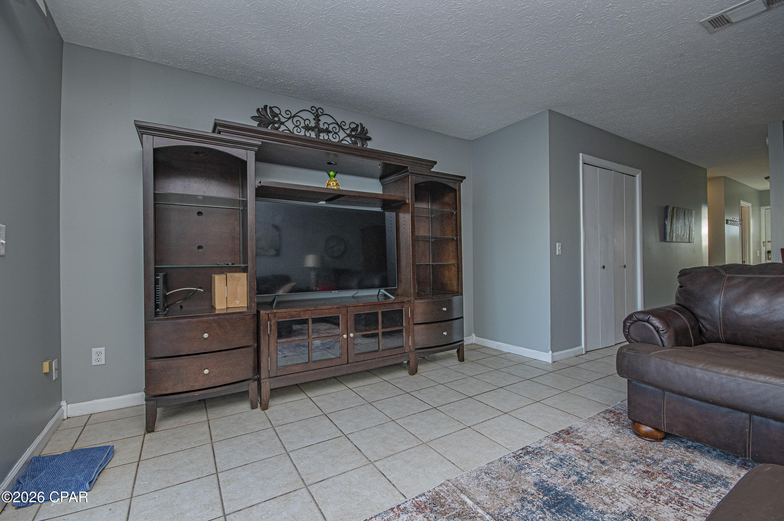 Shade Tree Condo. - Residential
