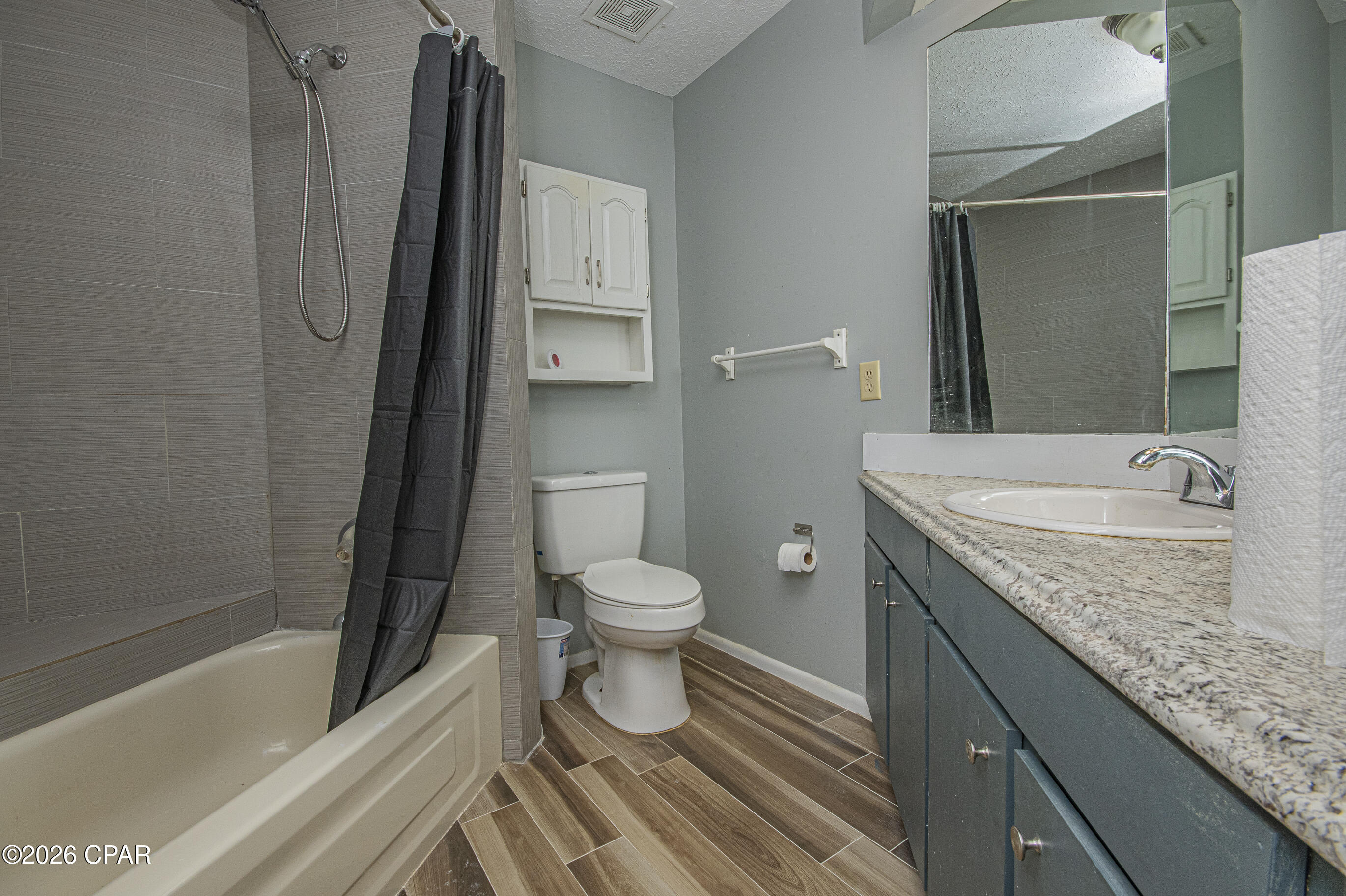 Shade Tree Condo. - Residential