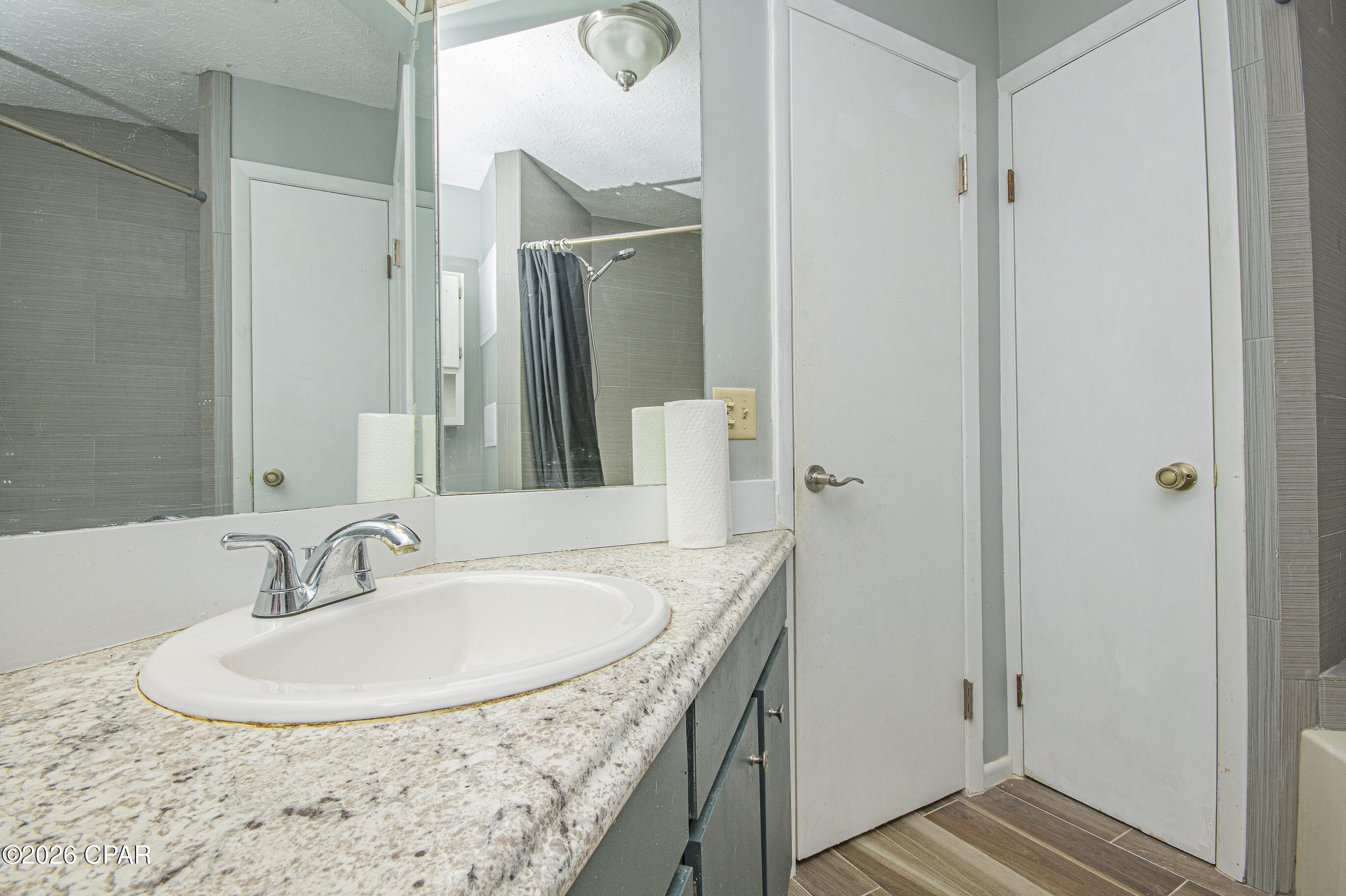 Shade Tree Condo. - Residential