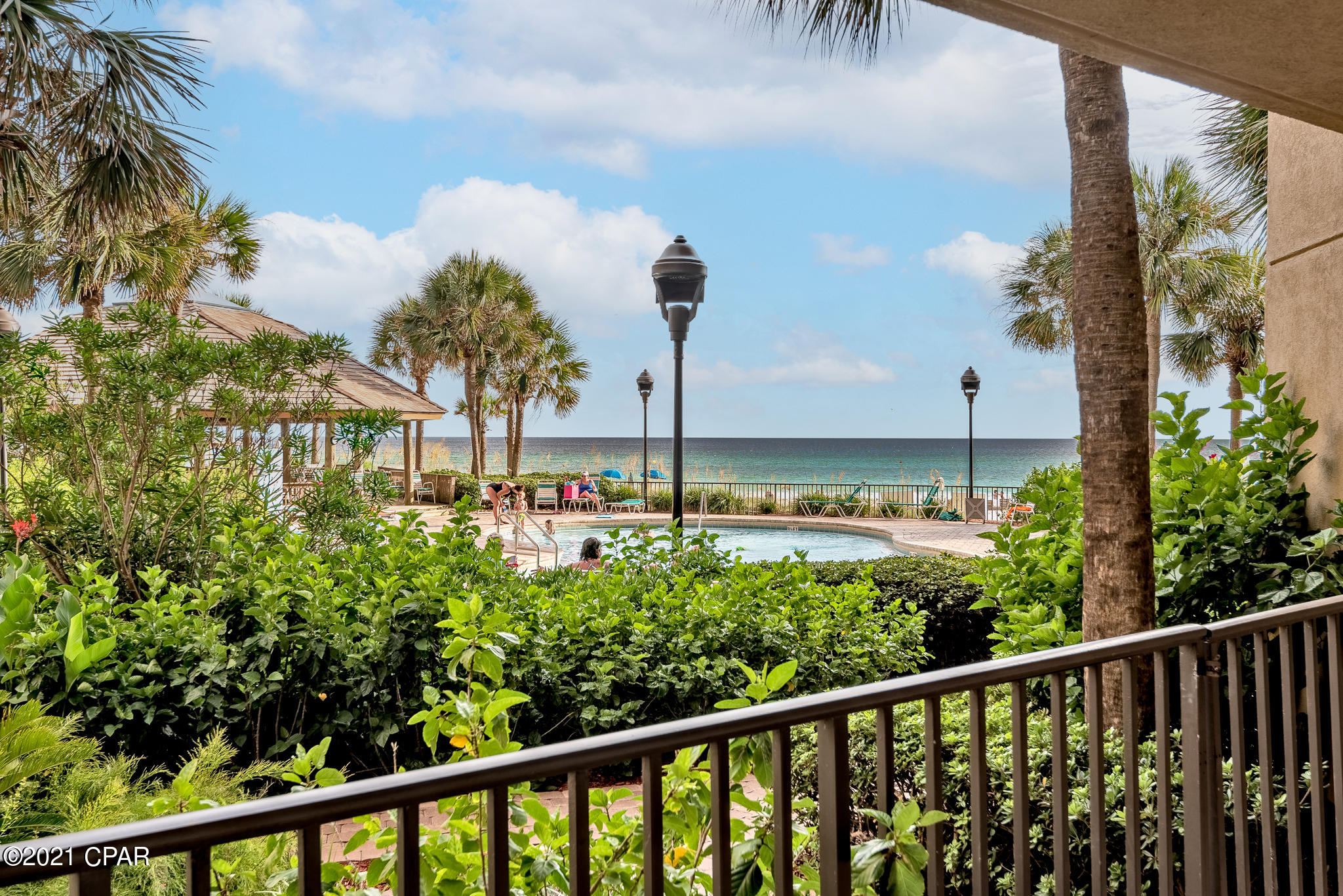 Summerhouse Condo. - Residential