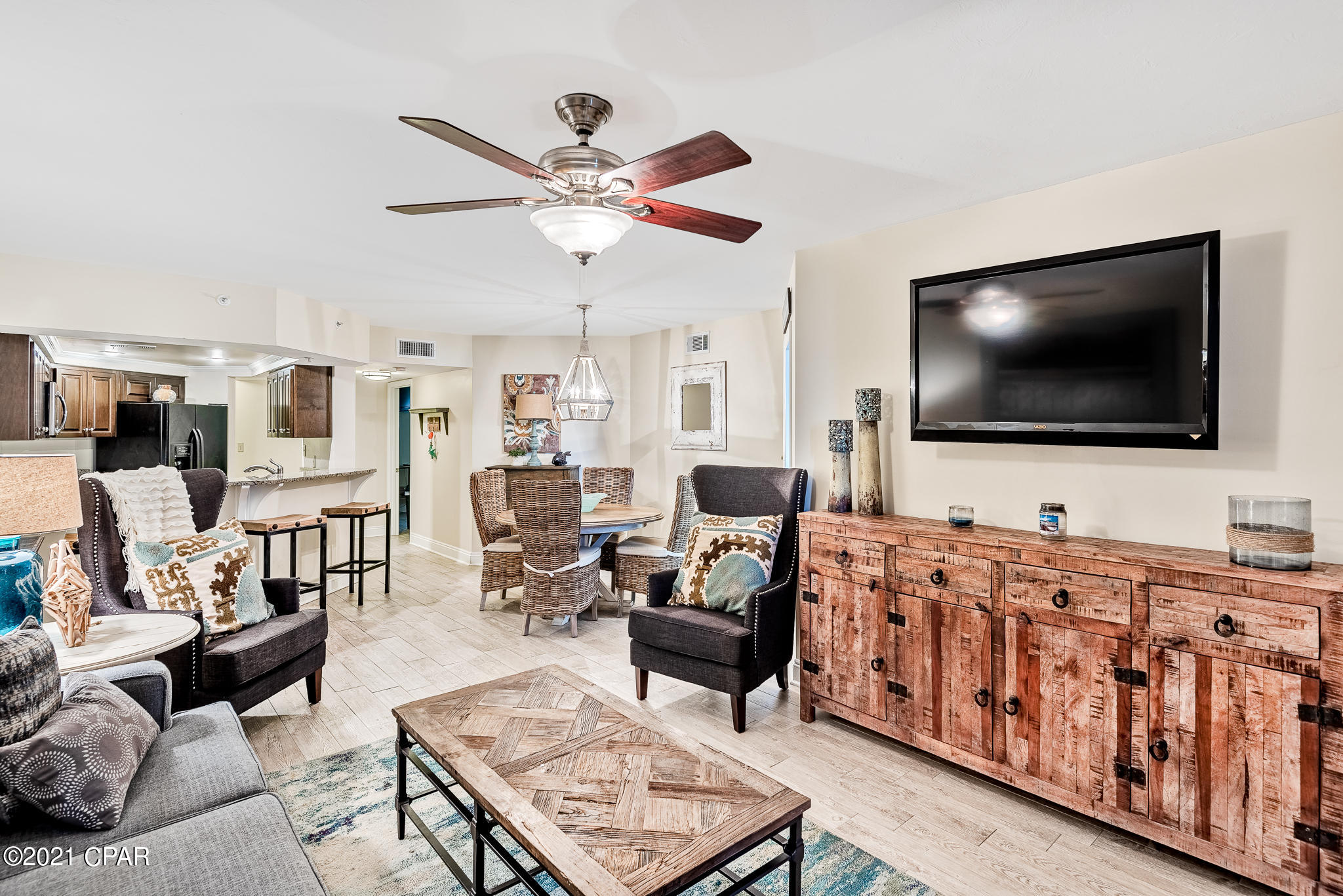 Summerhouse Condo. - Residential