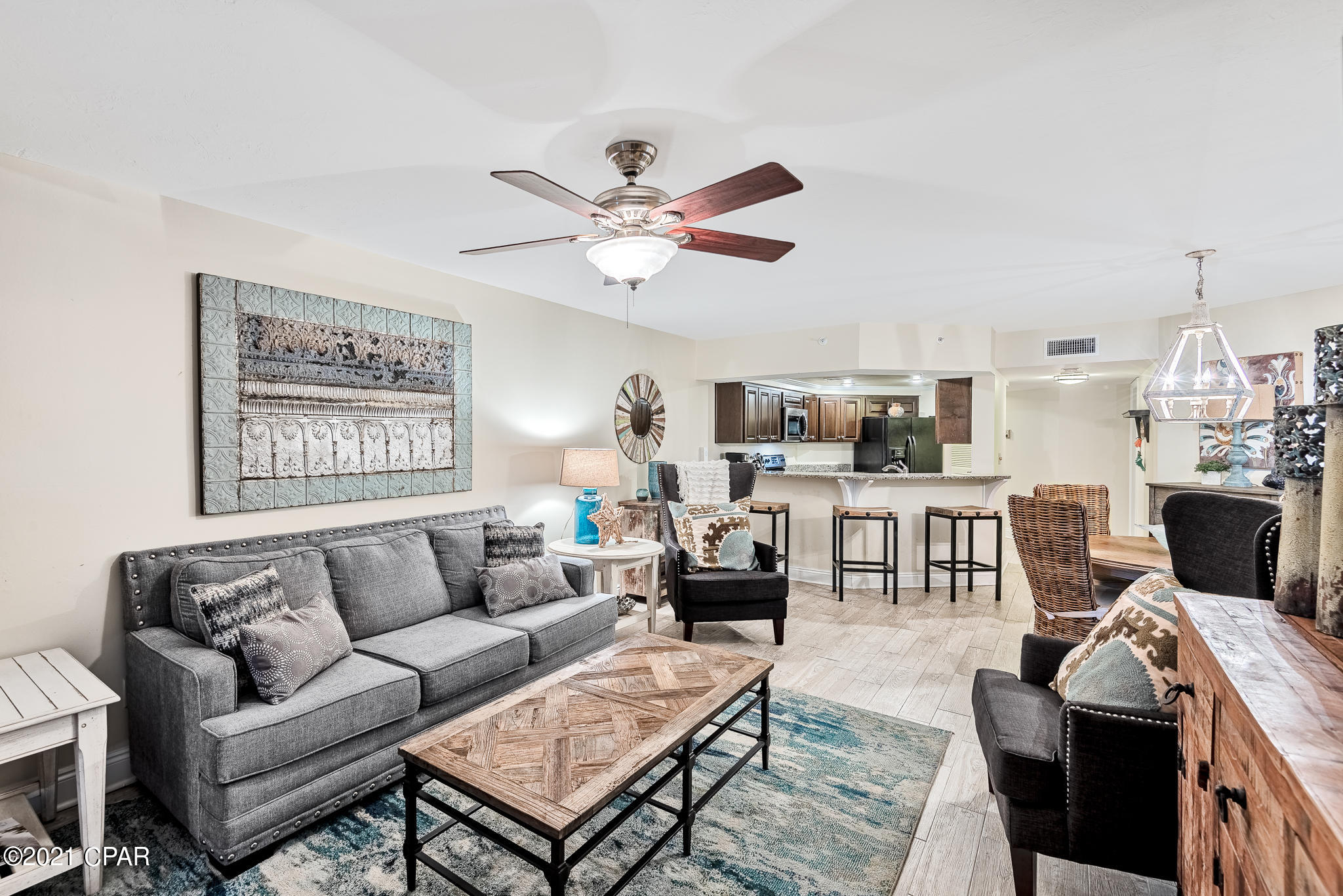 Summerhouse Condo. - Residential