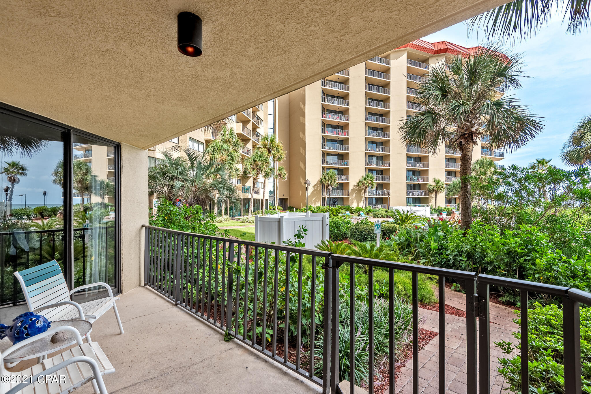 Summerhouse Condo. - Residential