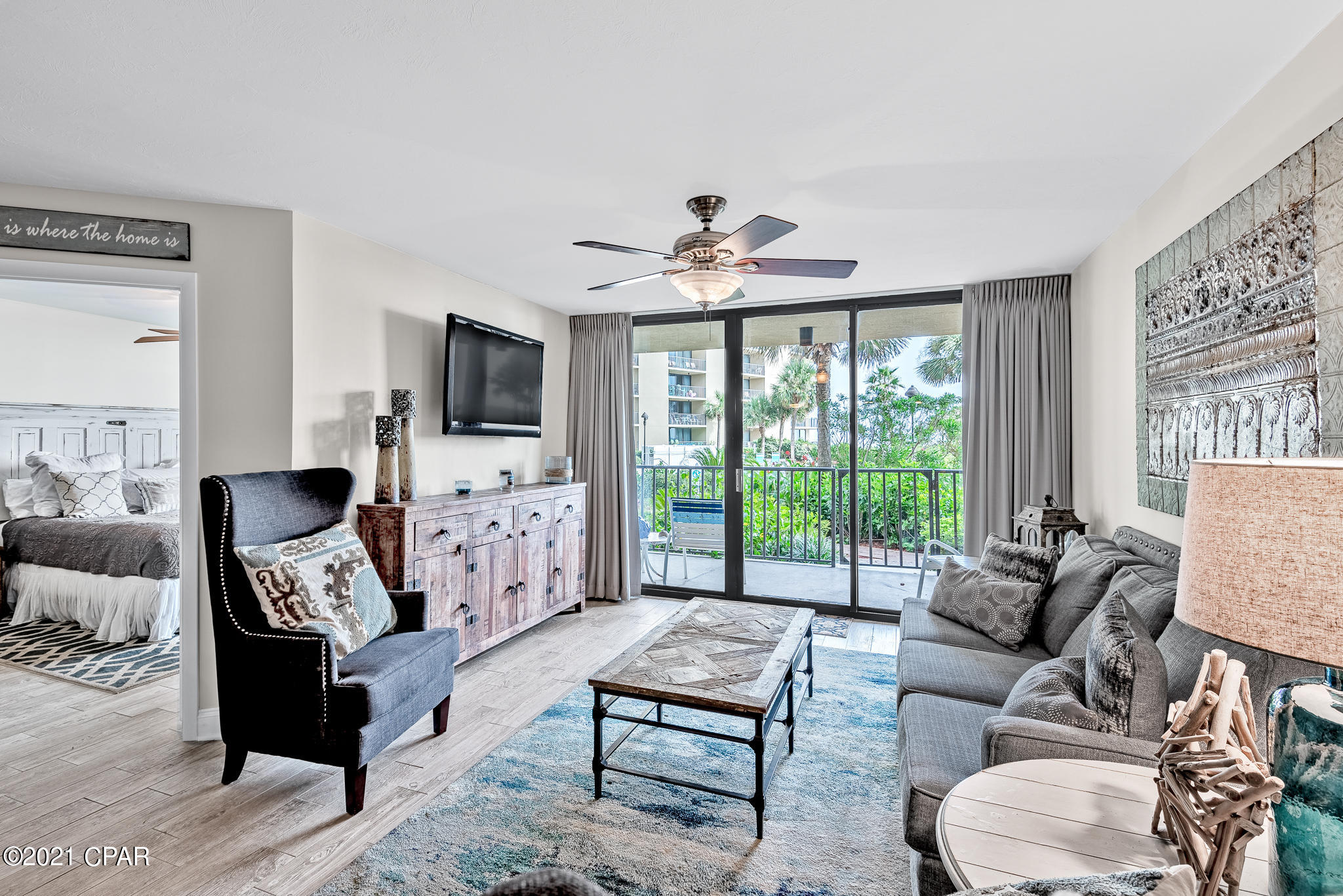 Summerhouse Condo. - Residential