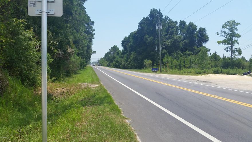 Approximately 6.25 acres of commercial property on the NE corner of Douglas Road and East Ave between Hwy US 231 and Hwy 98. The property is highly visible and could be used for many applications. The property has been recently appraised by an MAI Appraiser. Owner will consider owner financing. Call listing agent if you would like to view the Appraisal.