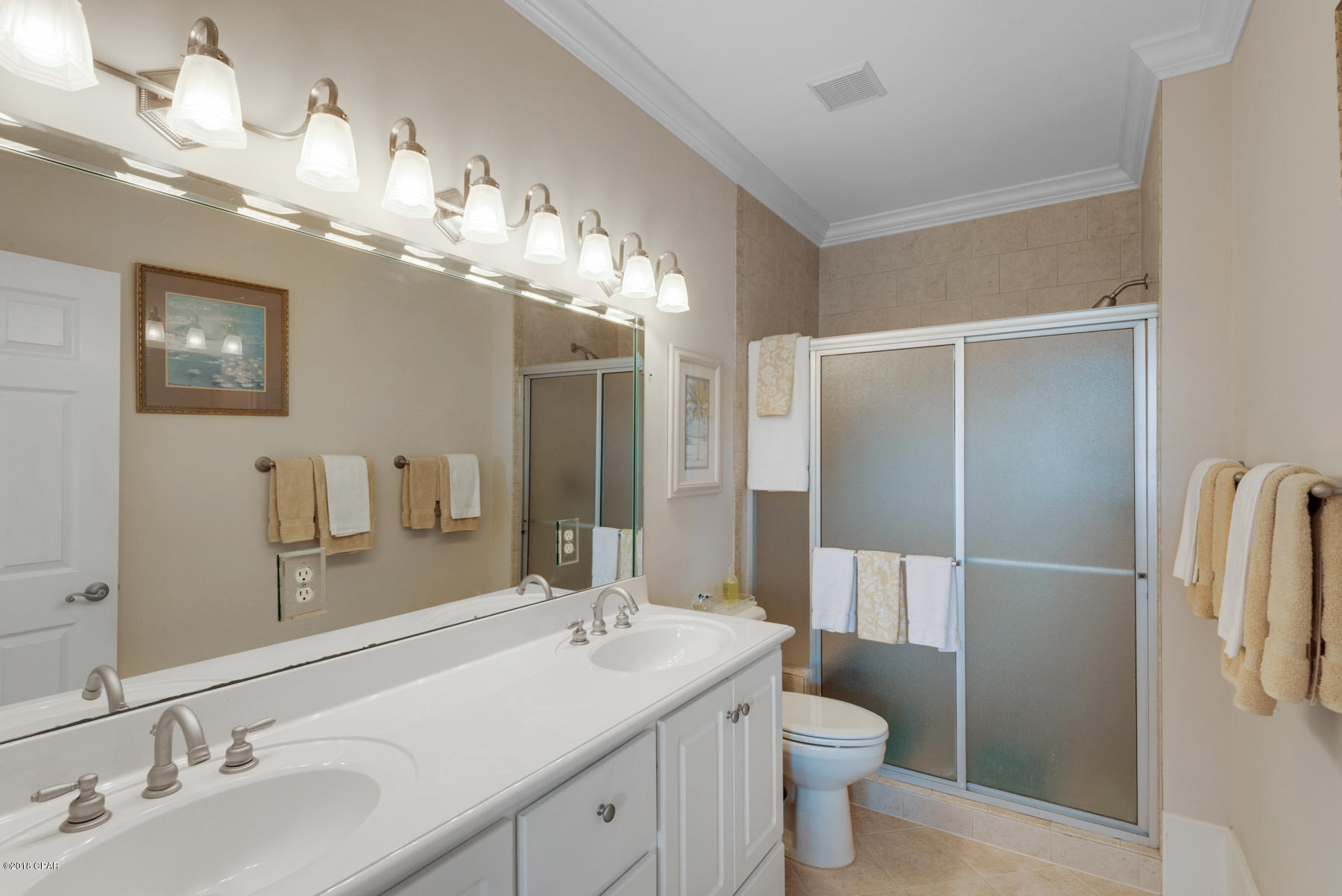 La Valencia Beach Resort - Residential