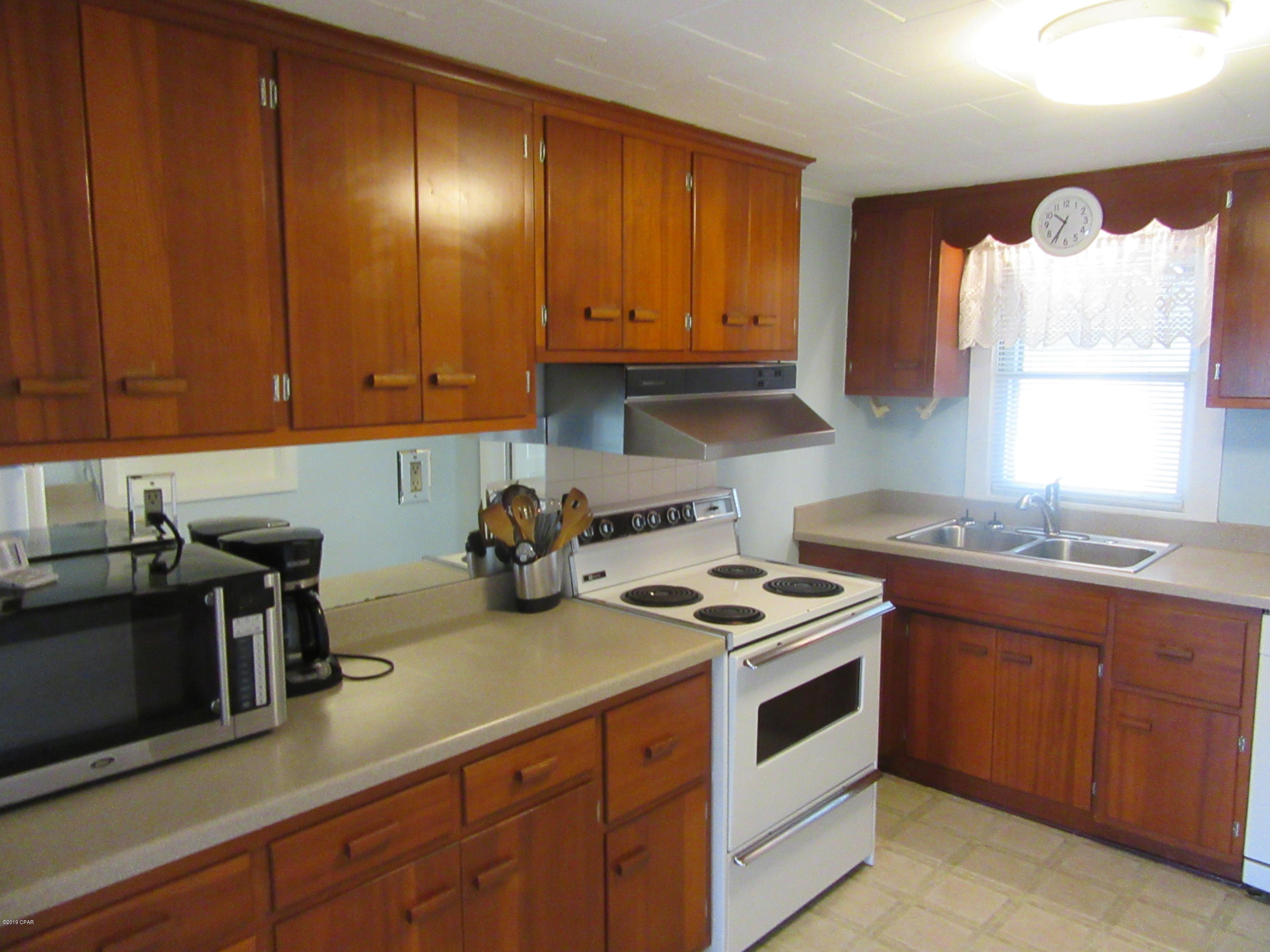 [No Recorded Subdiv] - Residential Lease