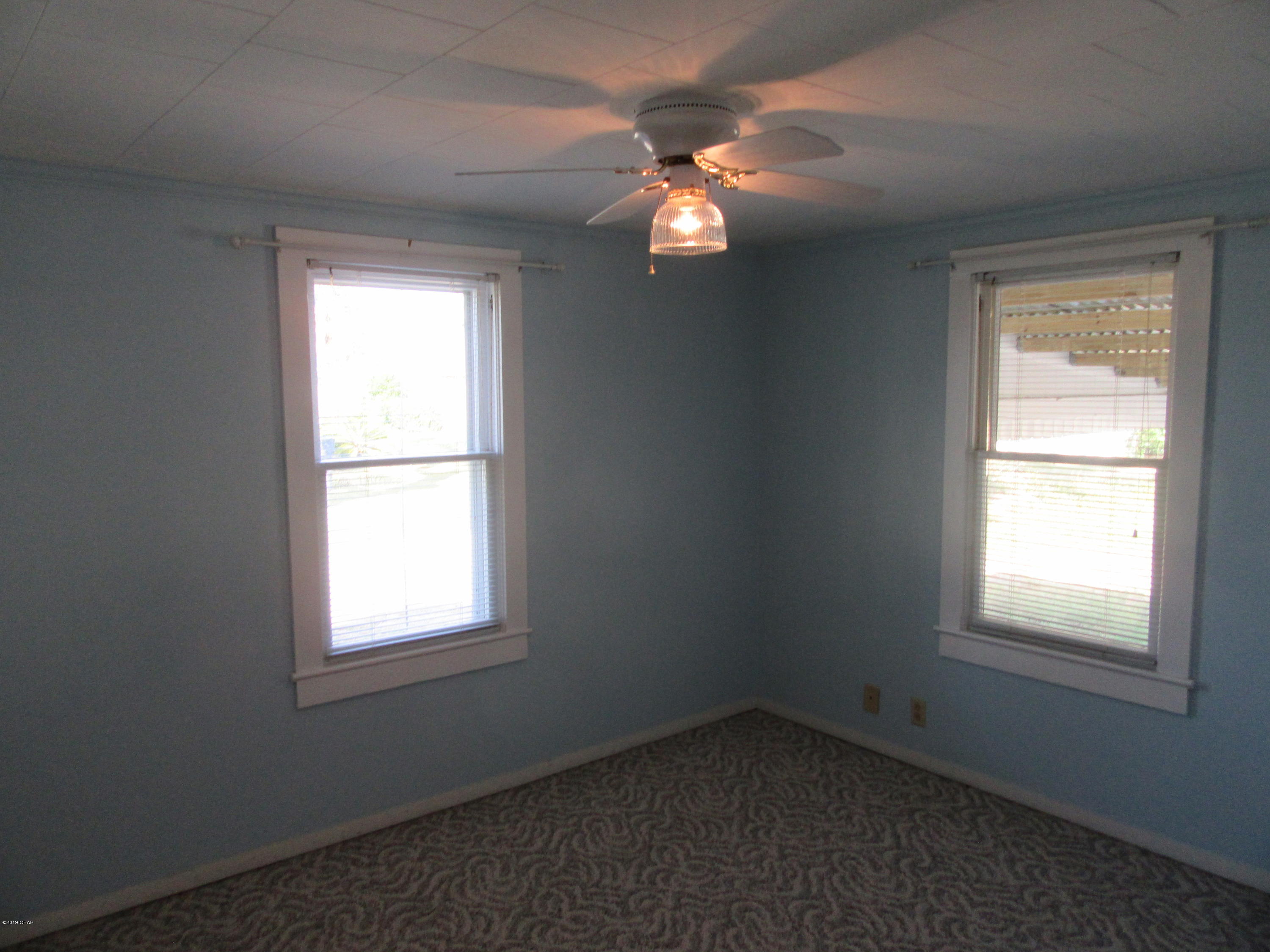 [No Recorded Subdiv] - Residential Lease